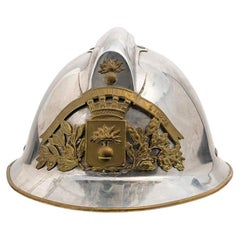 Französischer Feuerkämpfer- Helm im Vintage-Stil