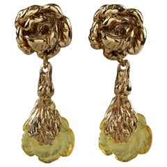 Vintage French Flower Lucite Dangling Earrings