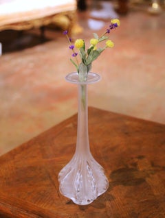 Vaso francese d'epoca in cristallo smerigliato Soliflores di Marie-Claude Lalique