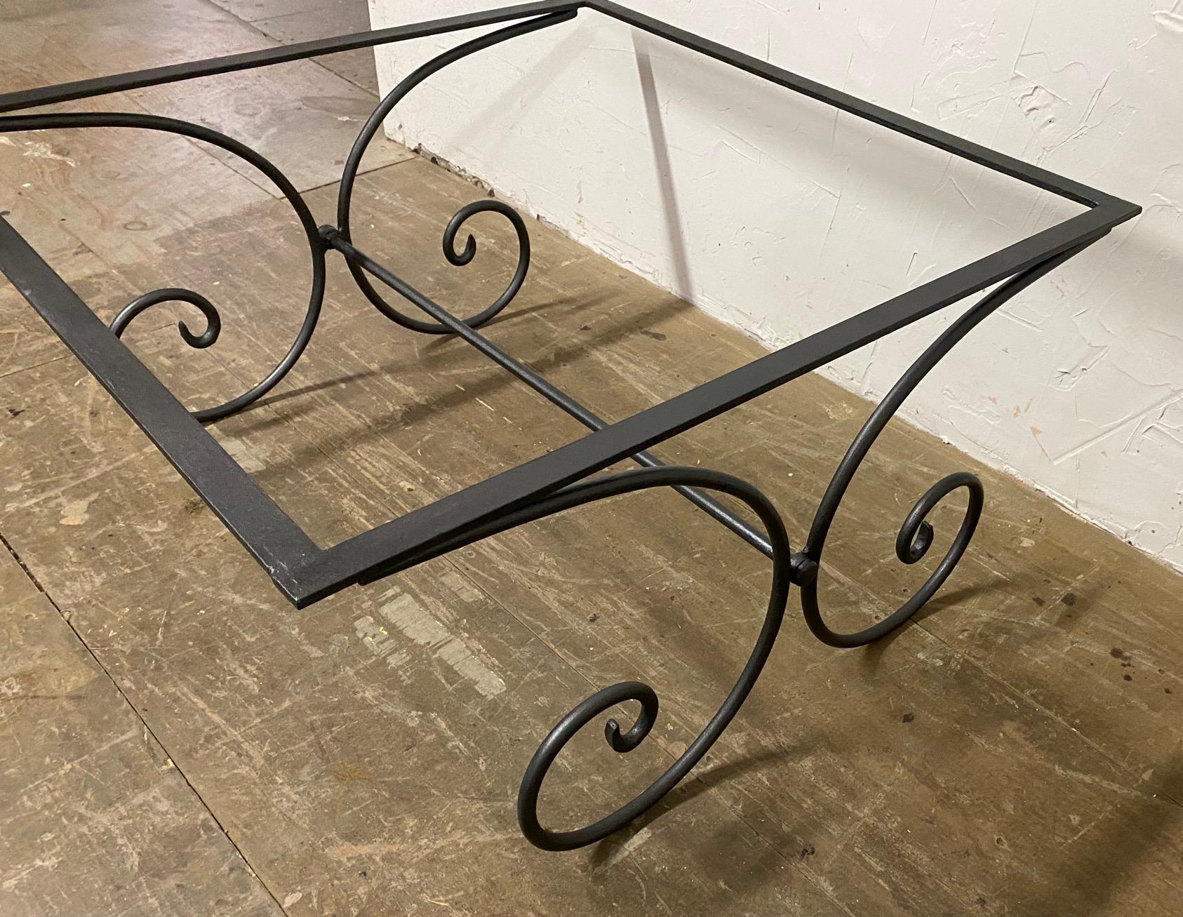 Mesa baja de jardín francesa vintage Francés en venta