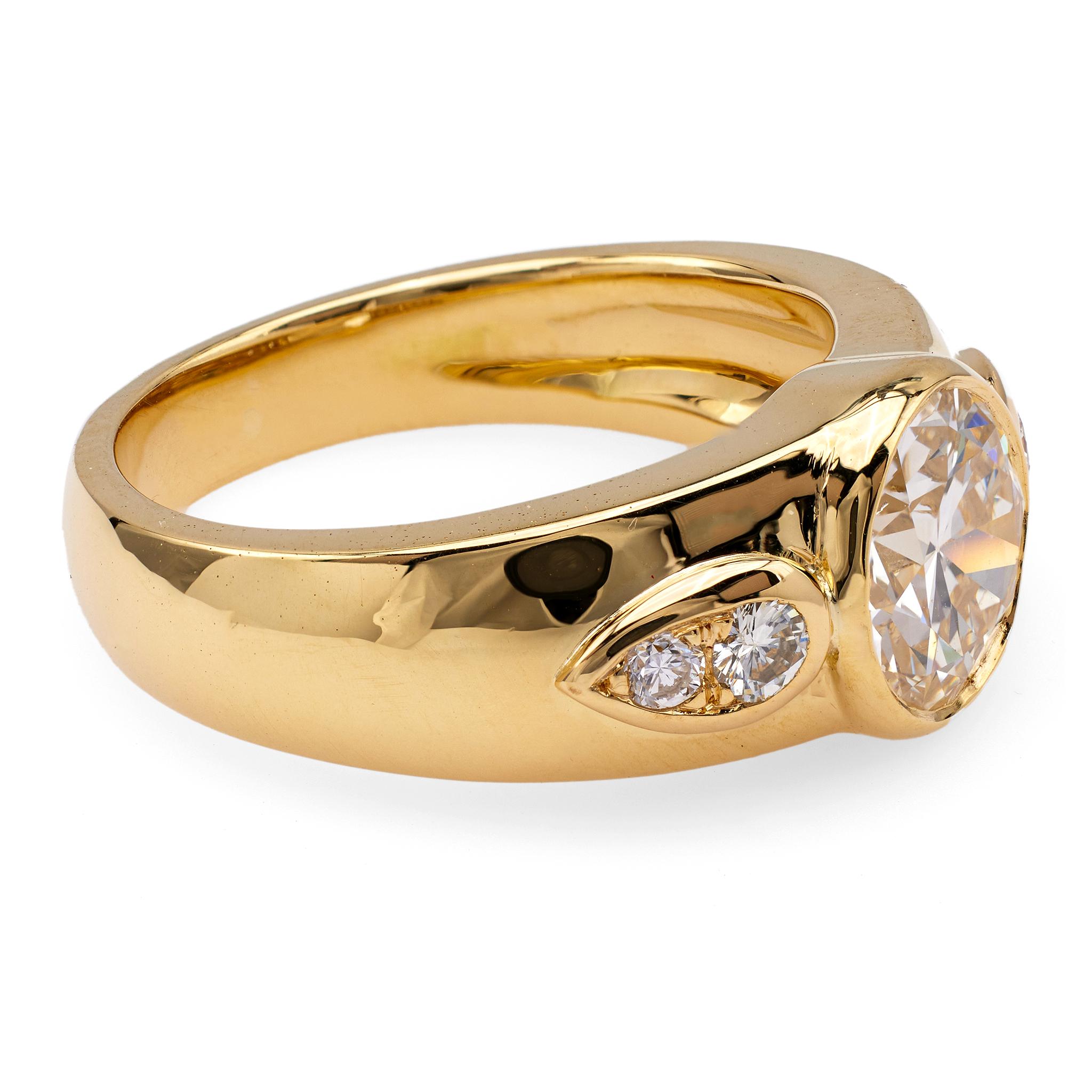 Französischer 18 Karat Gelbgoldring, GIA 1,73 Karat runder Diamant im Brillantschliff, Vintage 1