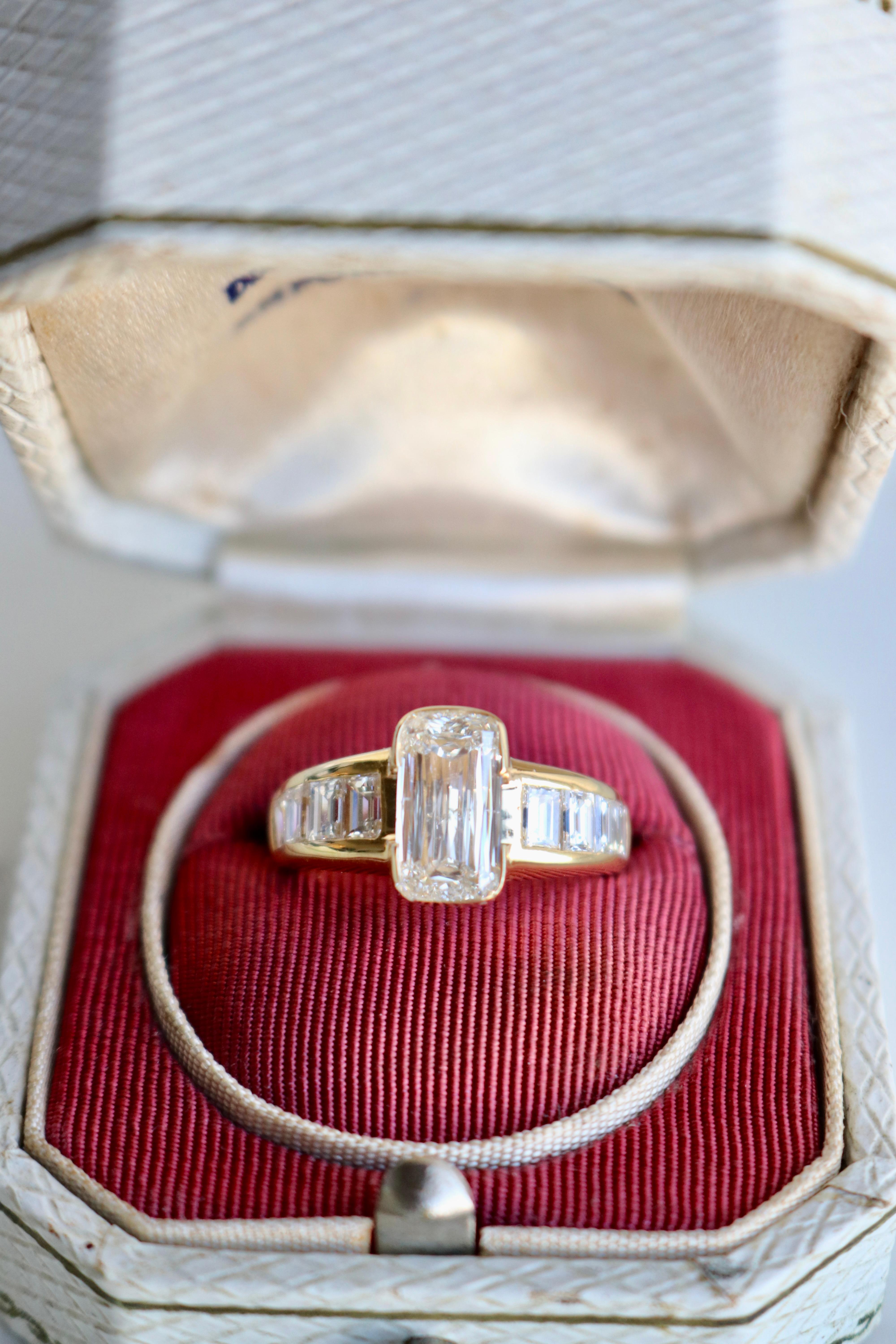 Vintage French GIA 2.02 Carat Rectangular Brilliant Cut Diamond 18k Gold Ring 2