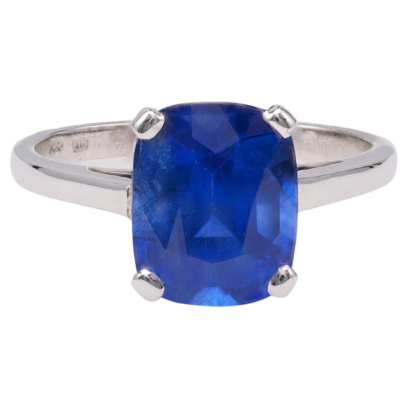 Vintage French GIA 4.24 Carat Ceylon Sapphire 18k White Gold Solitaire Ring For Sale