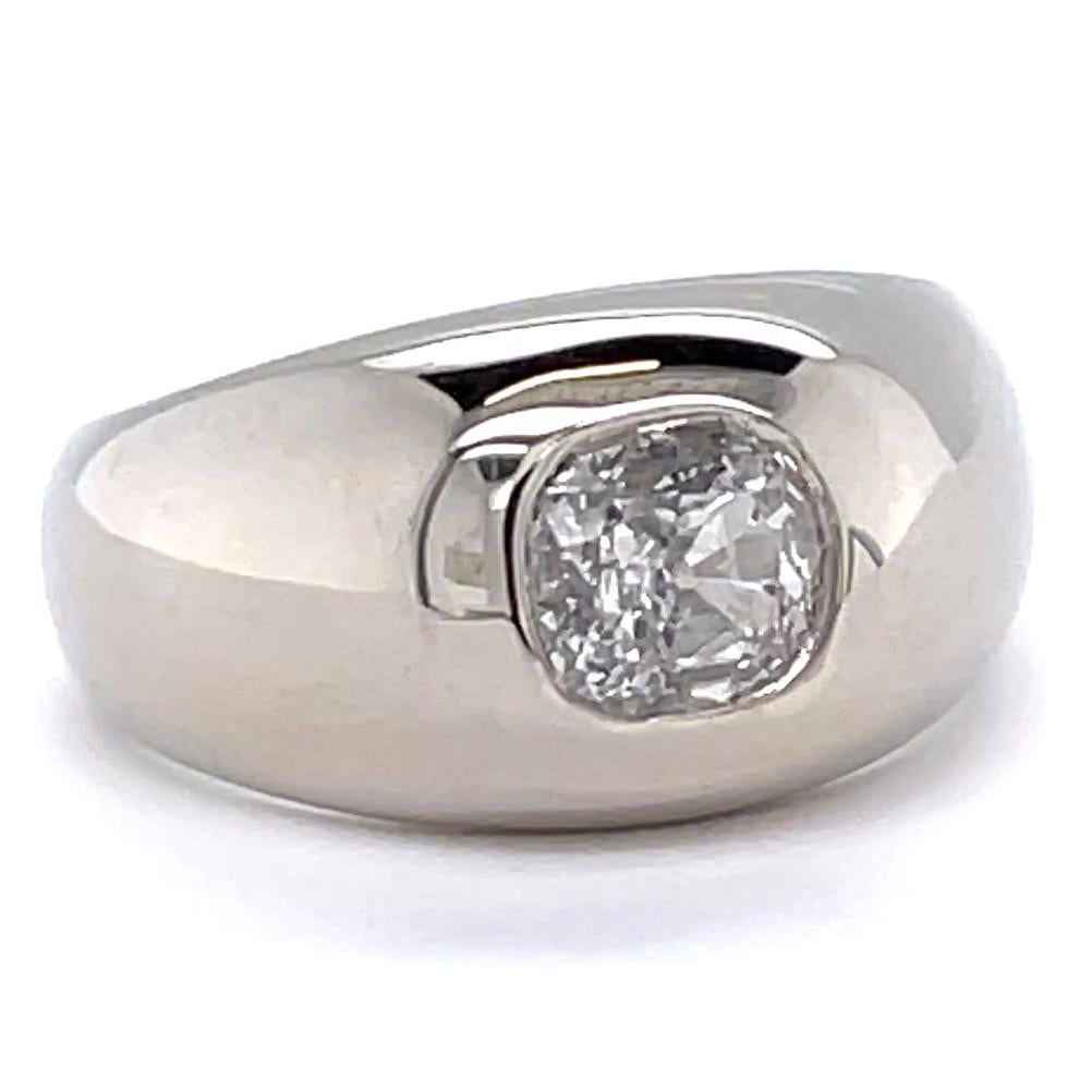 Women's or Men's Vintage French GIA Antique Cushion Cut Diamond 18 Karat White Gold Ring