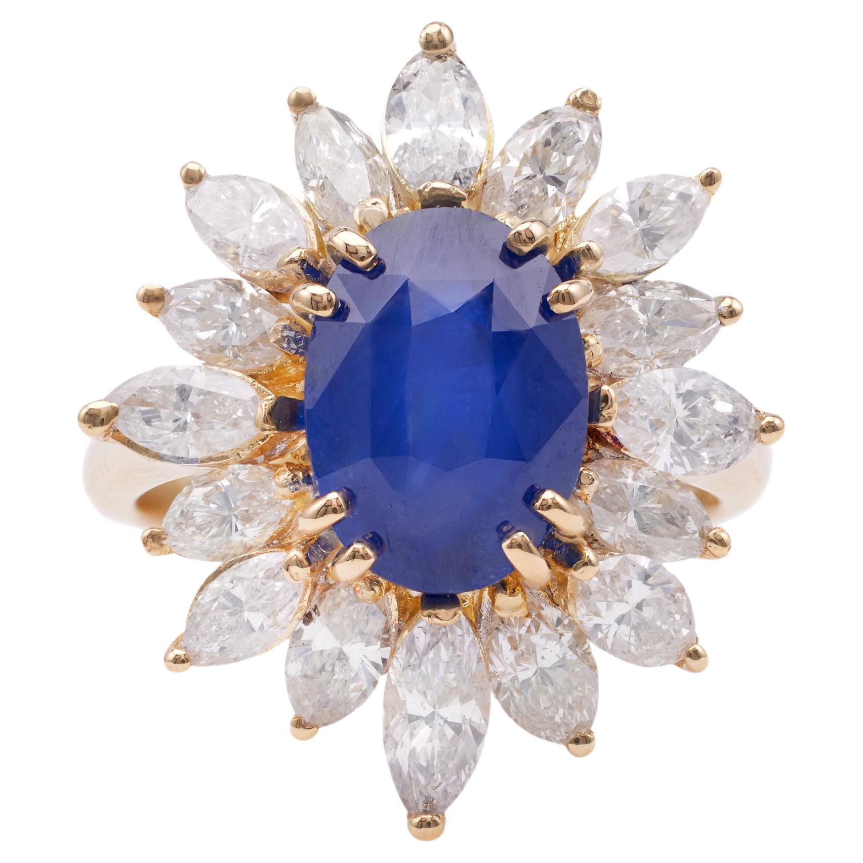 Vintage French GIA Ceylon Sapphire Diamond 18k Yellow Gold Cluster Ring For Sale