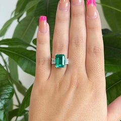 Vintage French GIA 5.56 Carat Colombian Emerald Diamond 18 Karat White Gold Ring