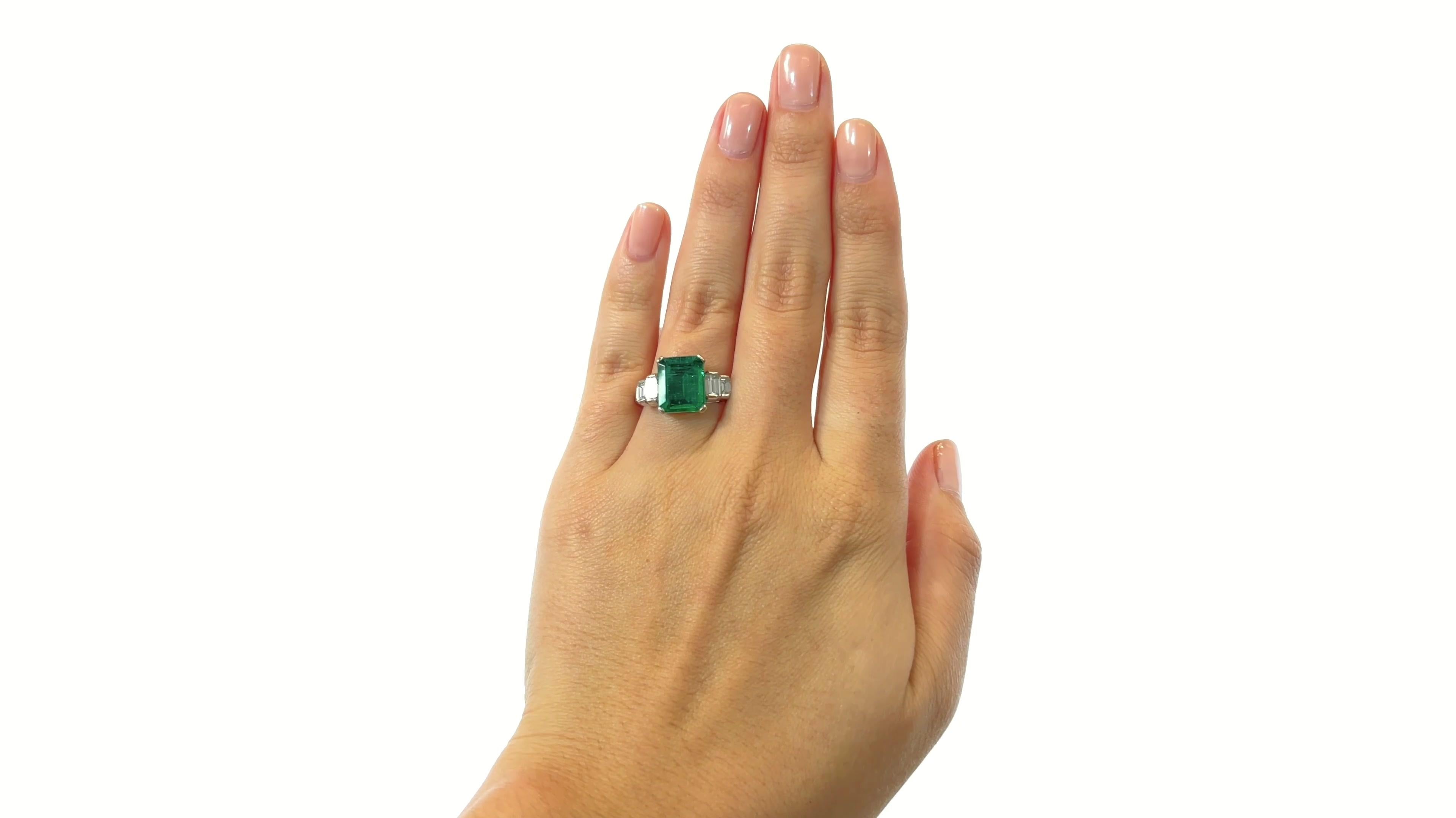 Zambian emeralds are known for their warm, vivid green color. Over many centuries, folklore tales told us about the healing properties of emeralds. Among them are fertility, eye healing, and luck. Acquire a jewel that is not only pleasant to the eye