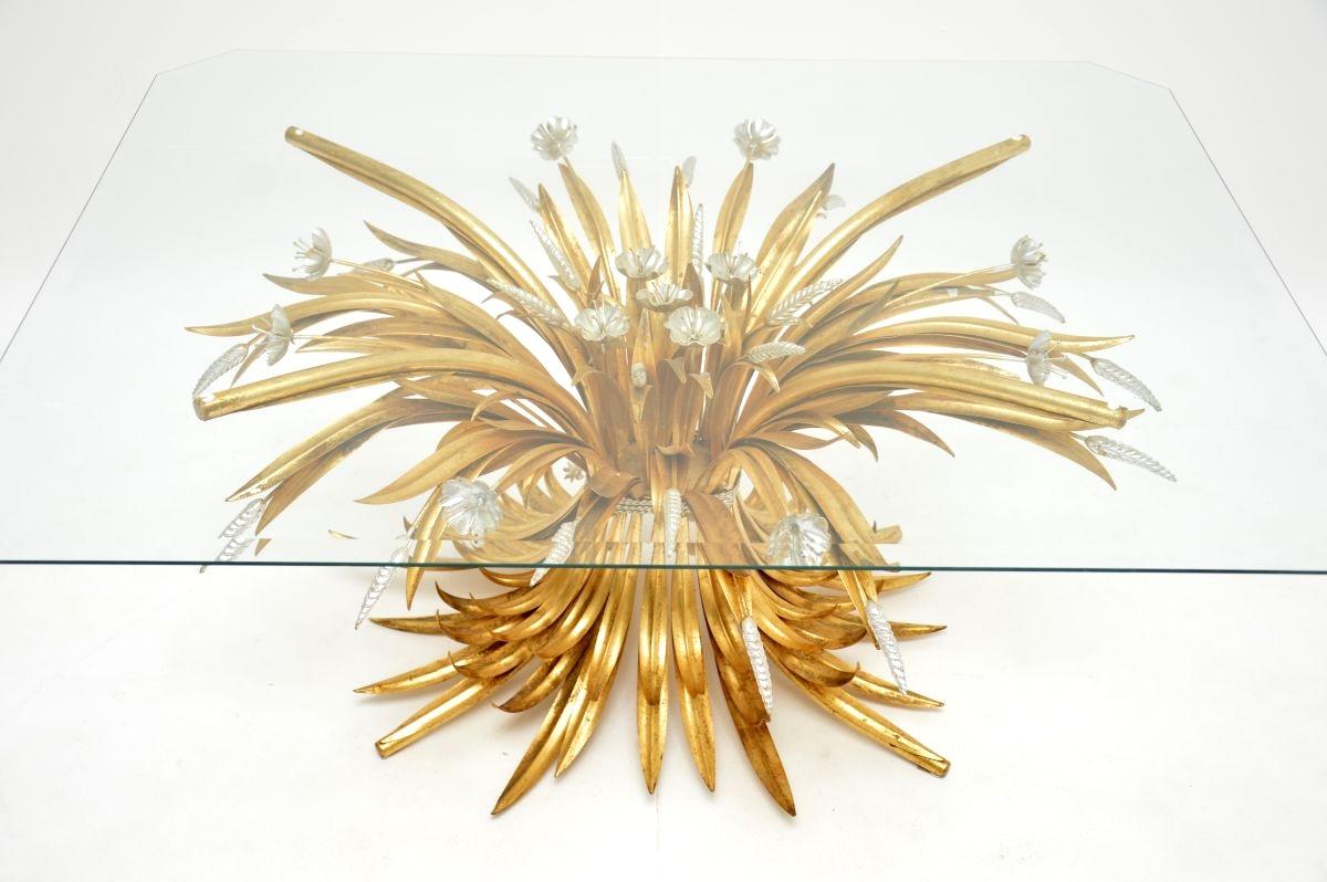 Francese Tavolino da caffè a covoni di grano in metallo dorato francese d'epoca in vendita