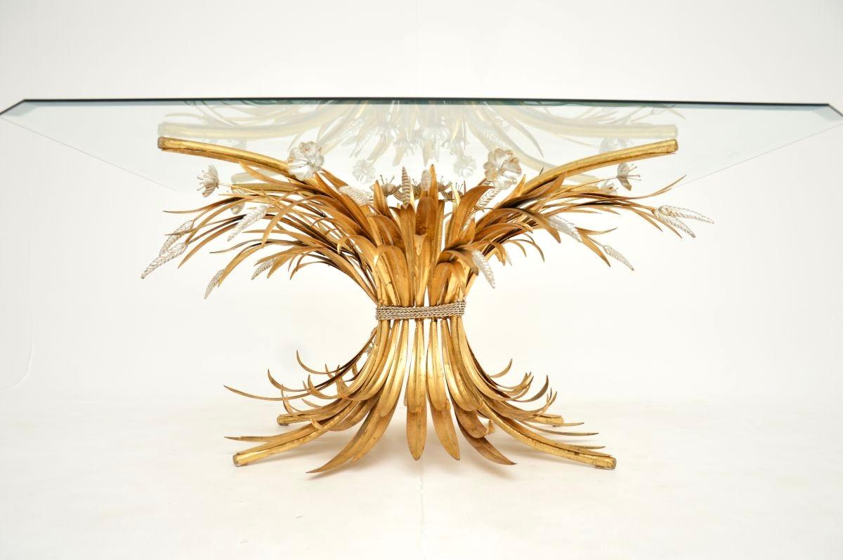 Tavolino da caffè a covoni di grano in metallo dorato francese d'epoca in vendita 1