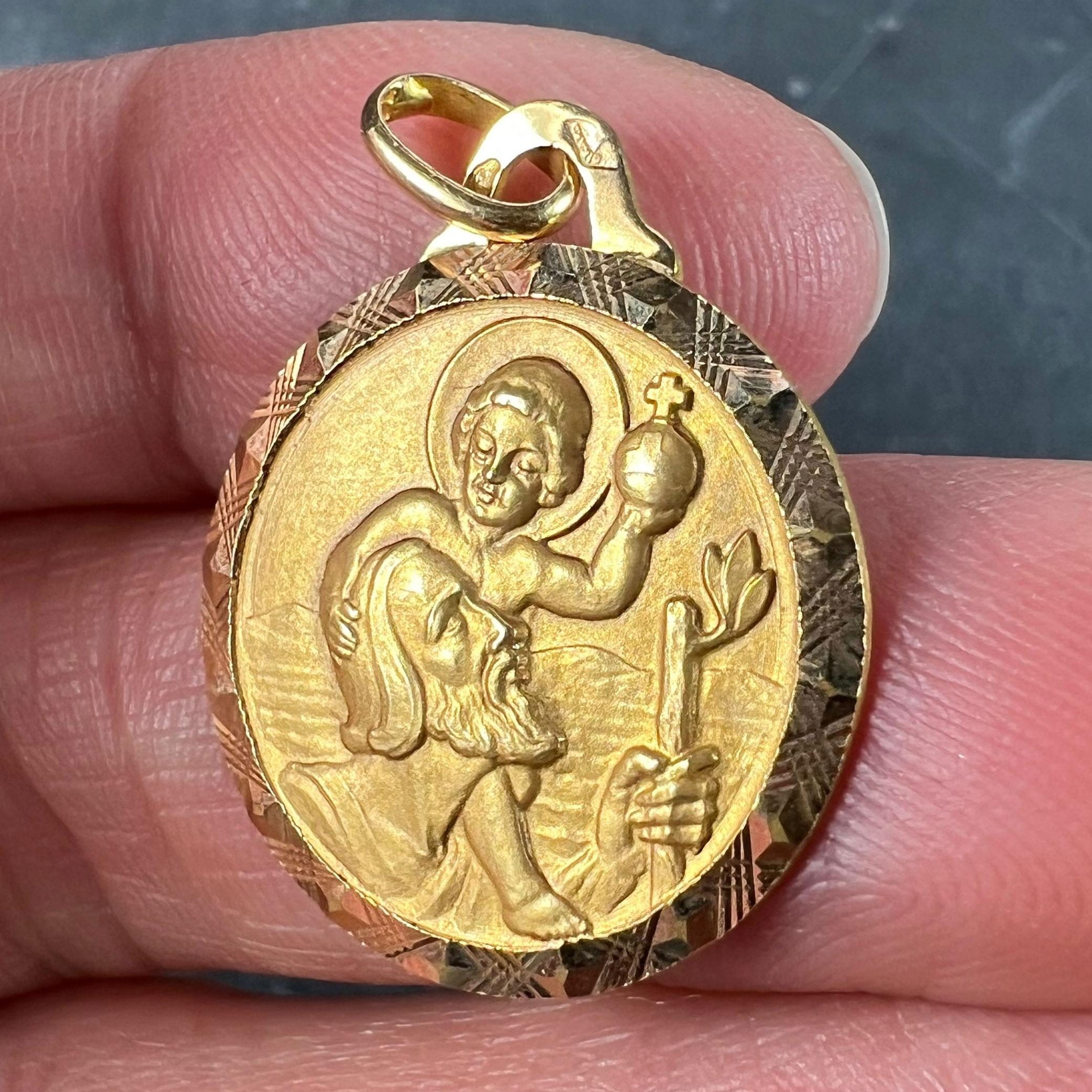 Pendentif breloque St Christopher français Girard en or jaune 18 carats en vente 2