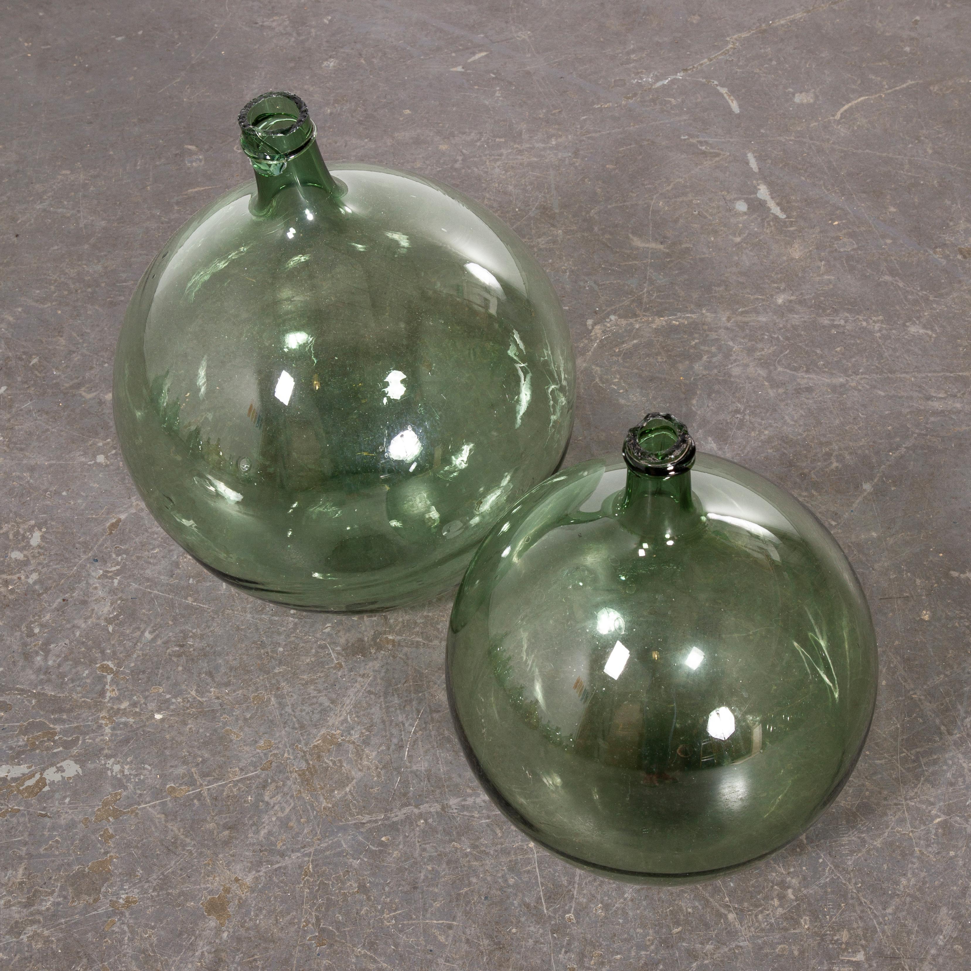 Vintage French Glass Demijohn, Pair of Demijohn 'Model 957.4' In Good Condition In Hook, Hampshire