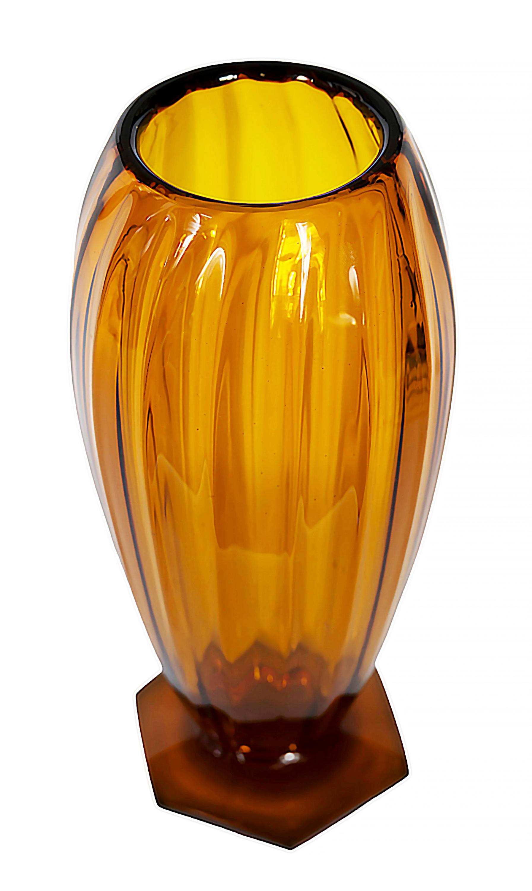 Französische Vintage-Vase von André DELATTE (1887-1953) aus bernsteinfarbenem/orangefarbenem Glas, auf sechseckigem Fuß.
Unterschrift auf dem Sockel eingraviert.
