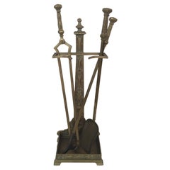 Juego de herramientas vintage de latón dorado francés para chimenea, pinza, atizador, pala y caddy