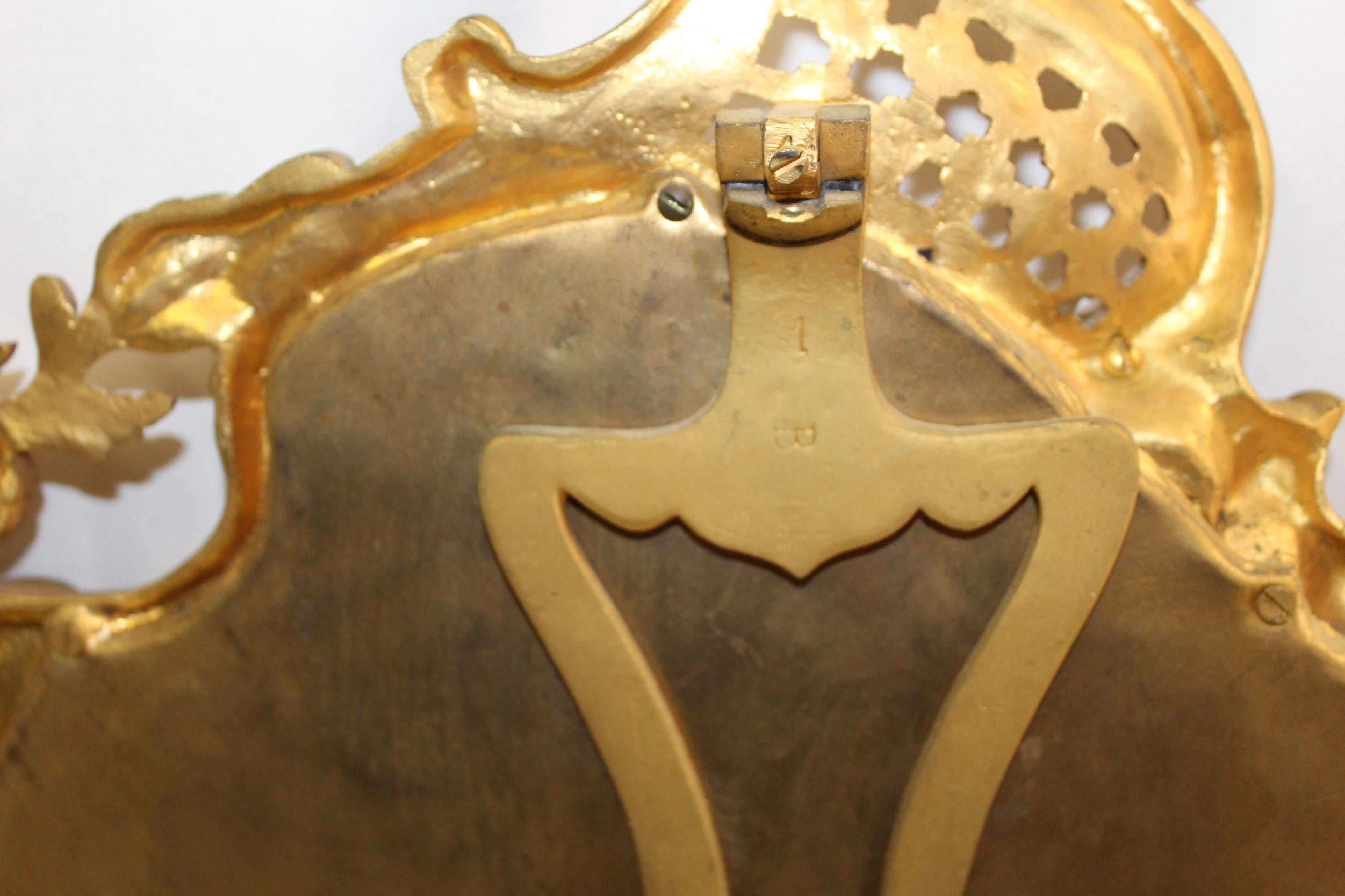 Espejo de mesa vintage francés, Gold Dore'. Principios del siglo XX en Bueno estado para la venta en Los Angeles, CA
