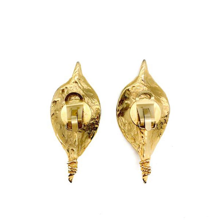 vintage gold leaf earrings