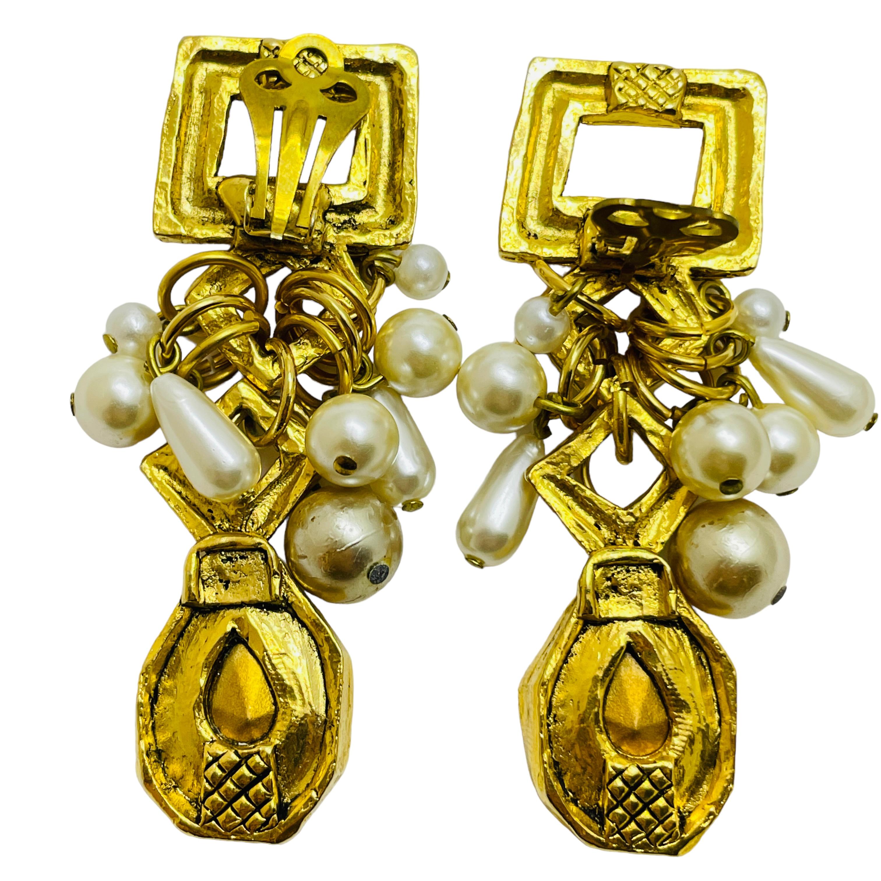 Vintage French gold plated pearl dangle designer runway clip on earrings In Good Condition For Sale In Palos Hills, IL