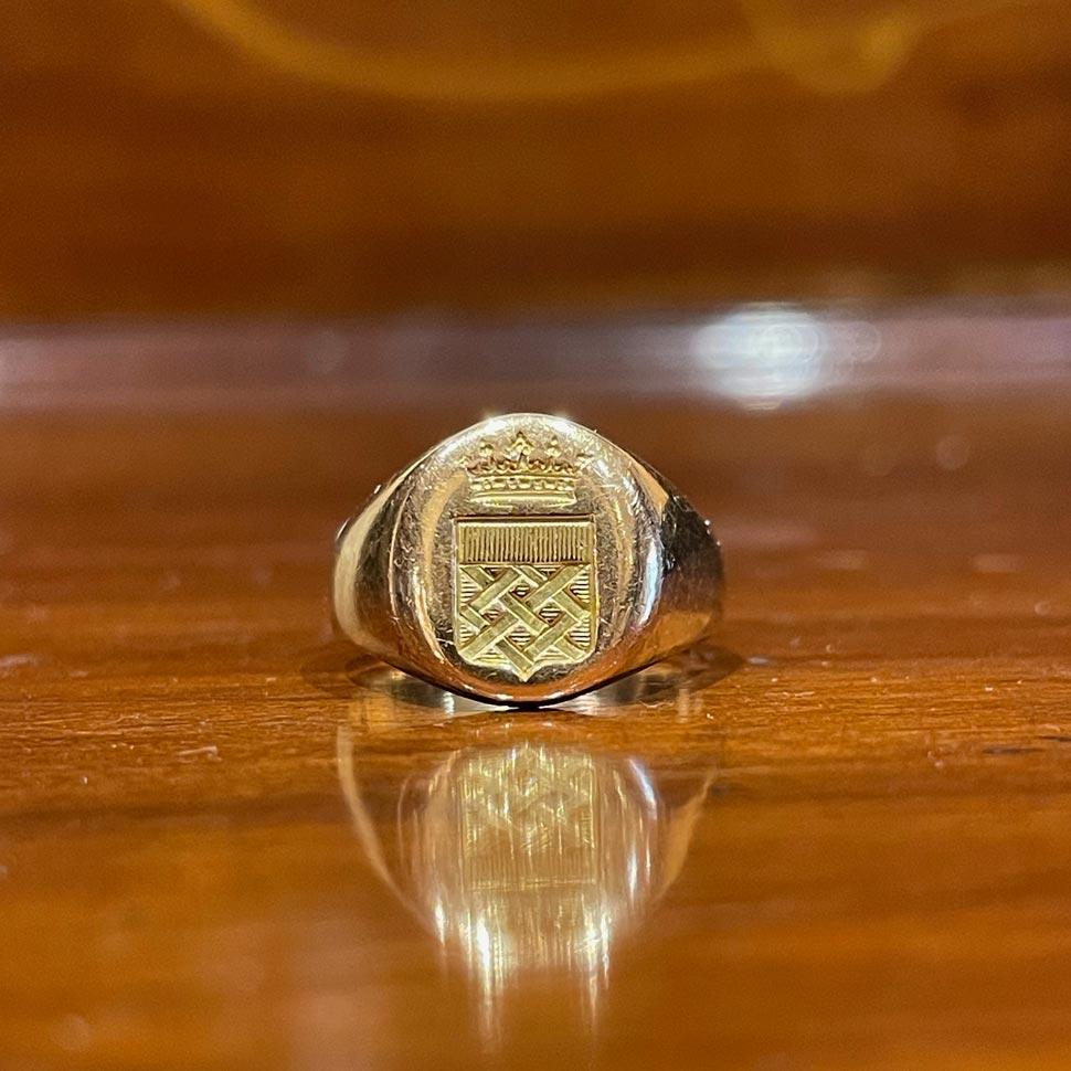 Vintage French Gold Signet Ring For Sale 1