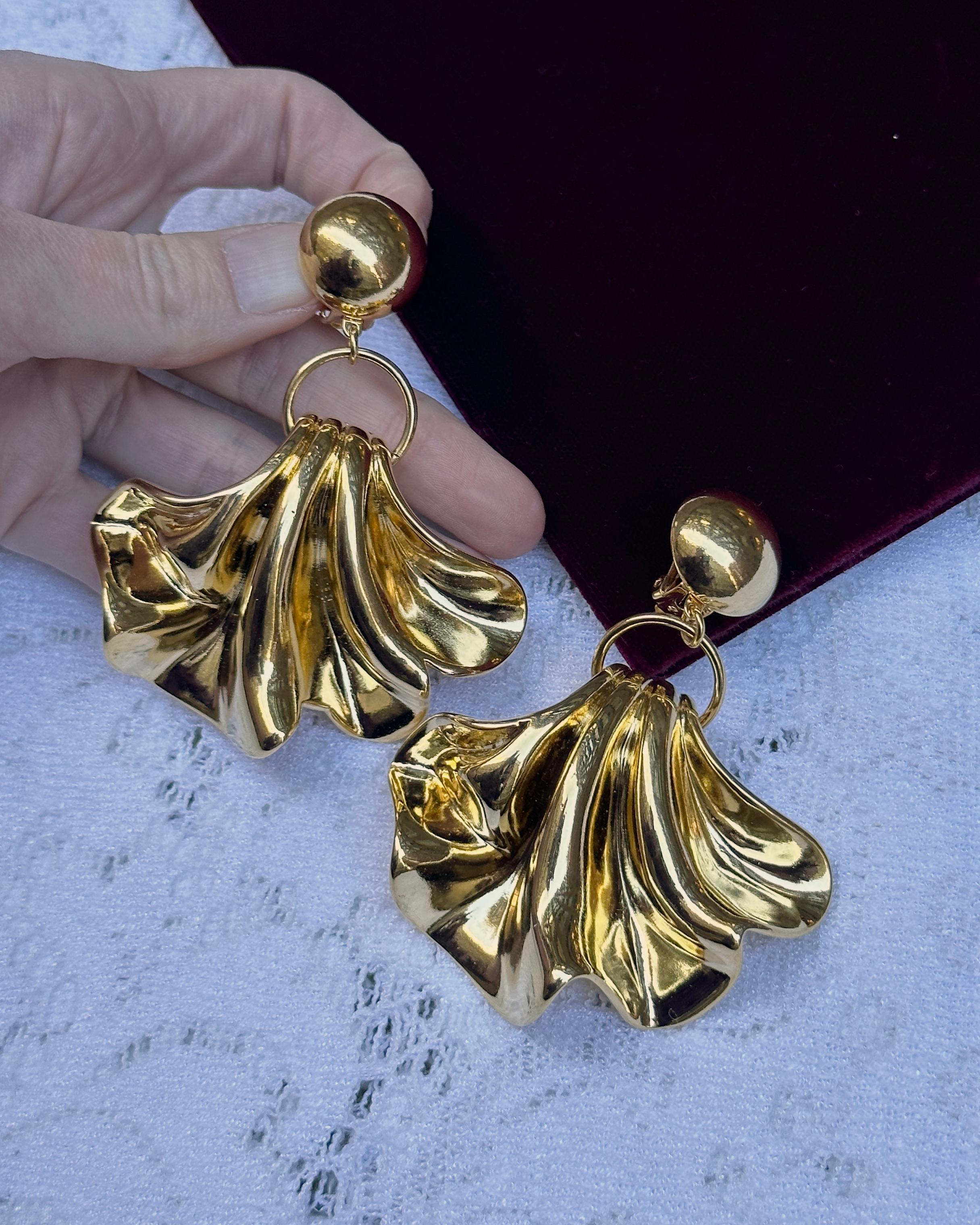 VINTAGE FRENCH GOLD STATEMENT EARRINGS, signed In Excellent Condition For Sale In New York, NY