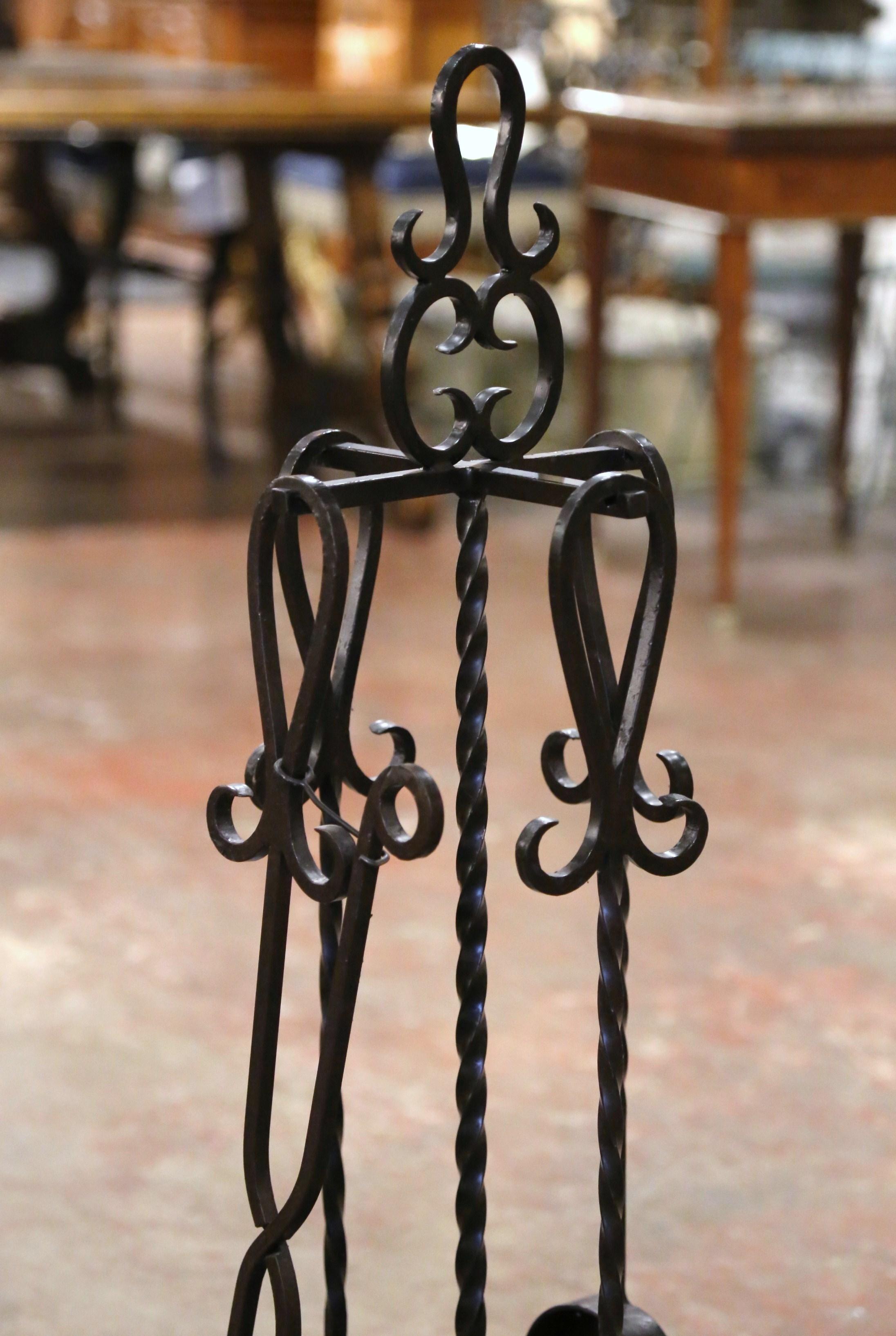American Vintage French Gothic Wrought Iron Five-Piece Fireplace Tool Set on Stand For Sale
