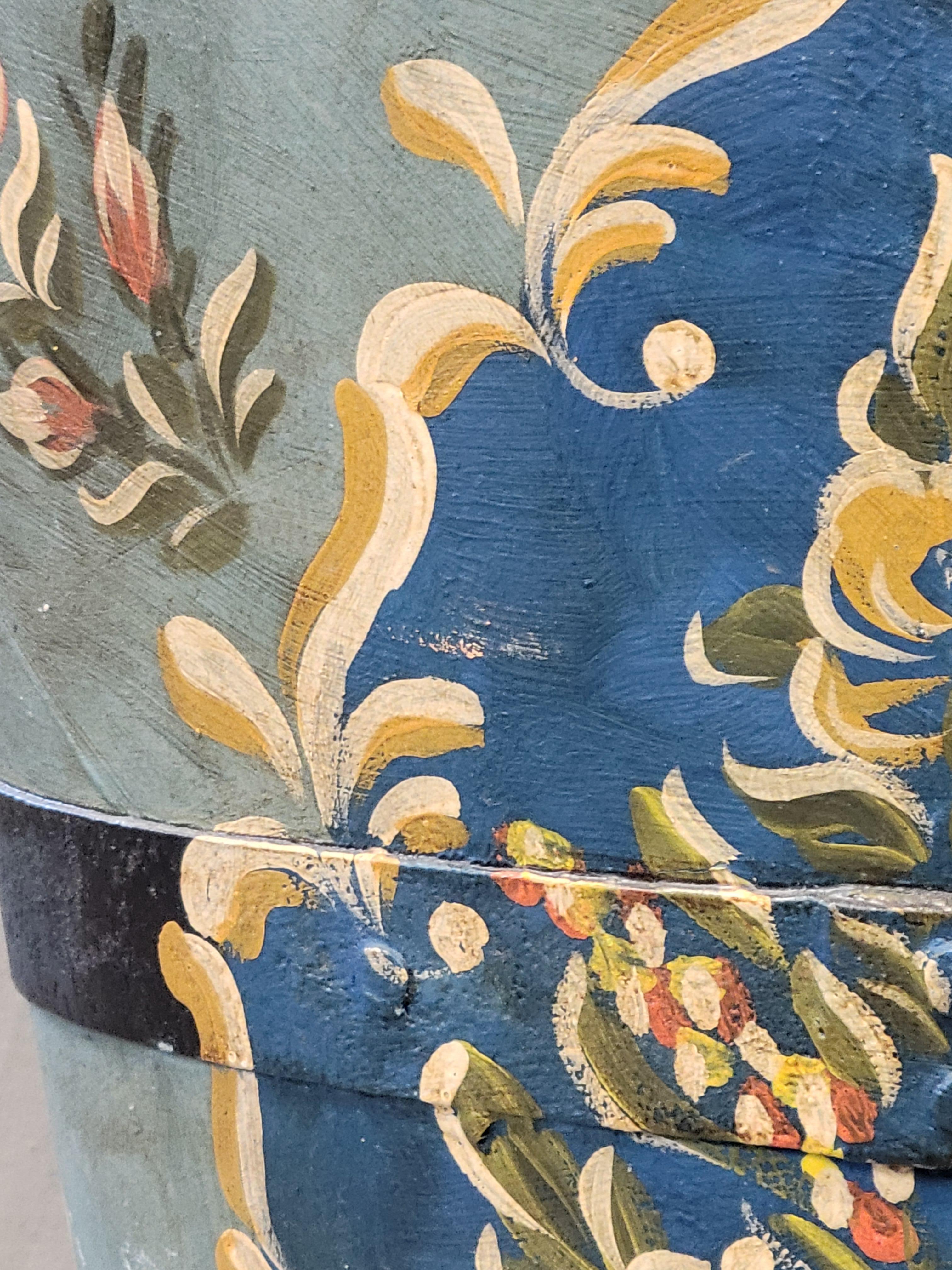 Métal Seau de récolte français vintage avec décoration en tôle en vente
