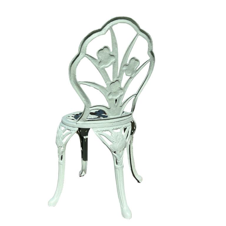 Französisches grünes, geblümtes Gusseisen-Garten-Bistro-Terrassen-Esszimmer-Set, Vintage (amerikanisch) im Angebot