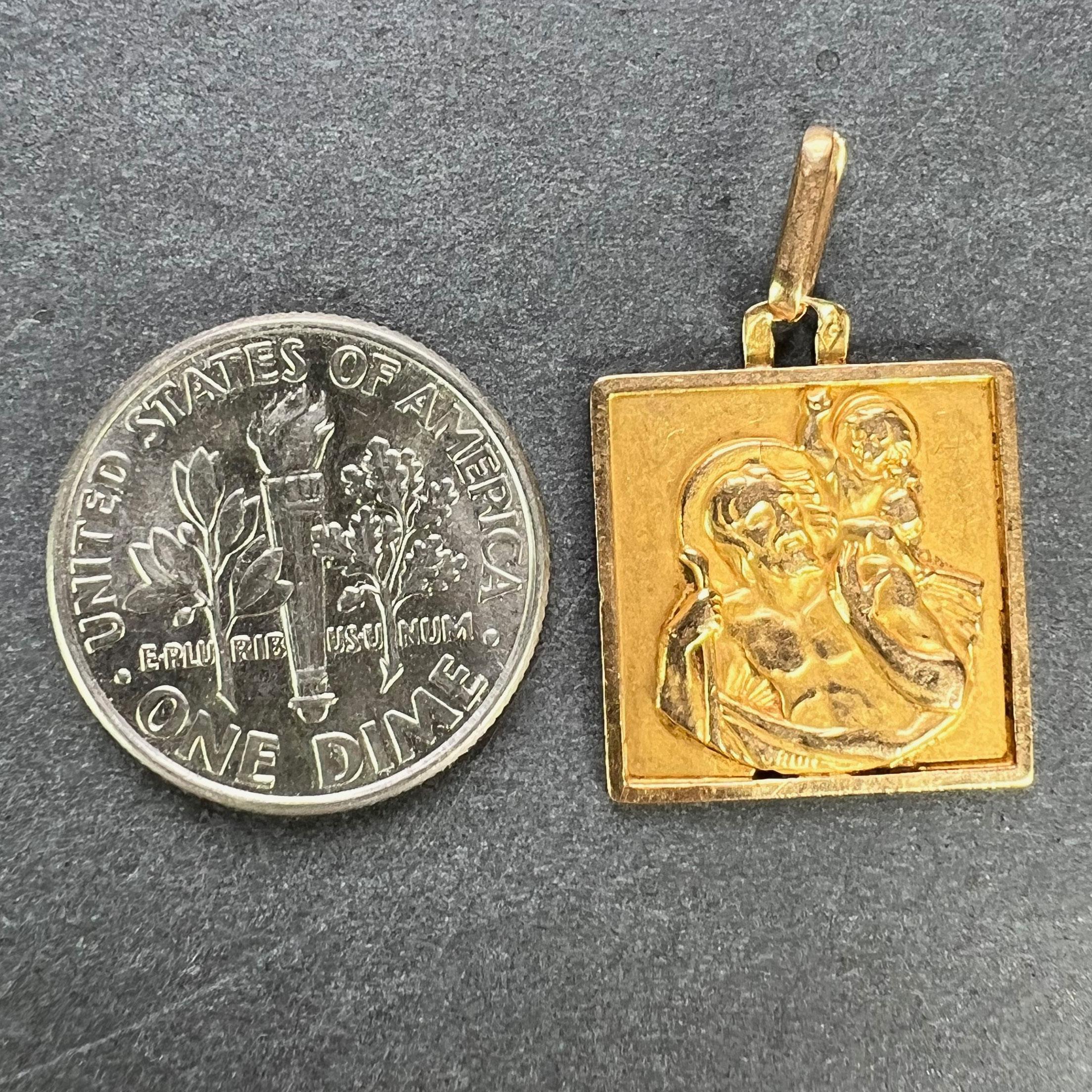 Pendentif breloque carré Saint Christopher français en or jaune 18 carats en vente 6