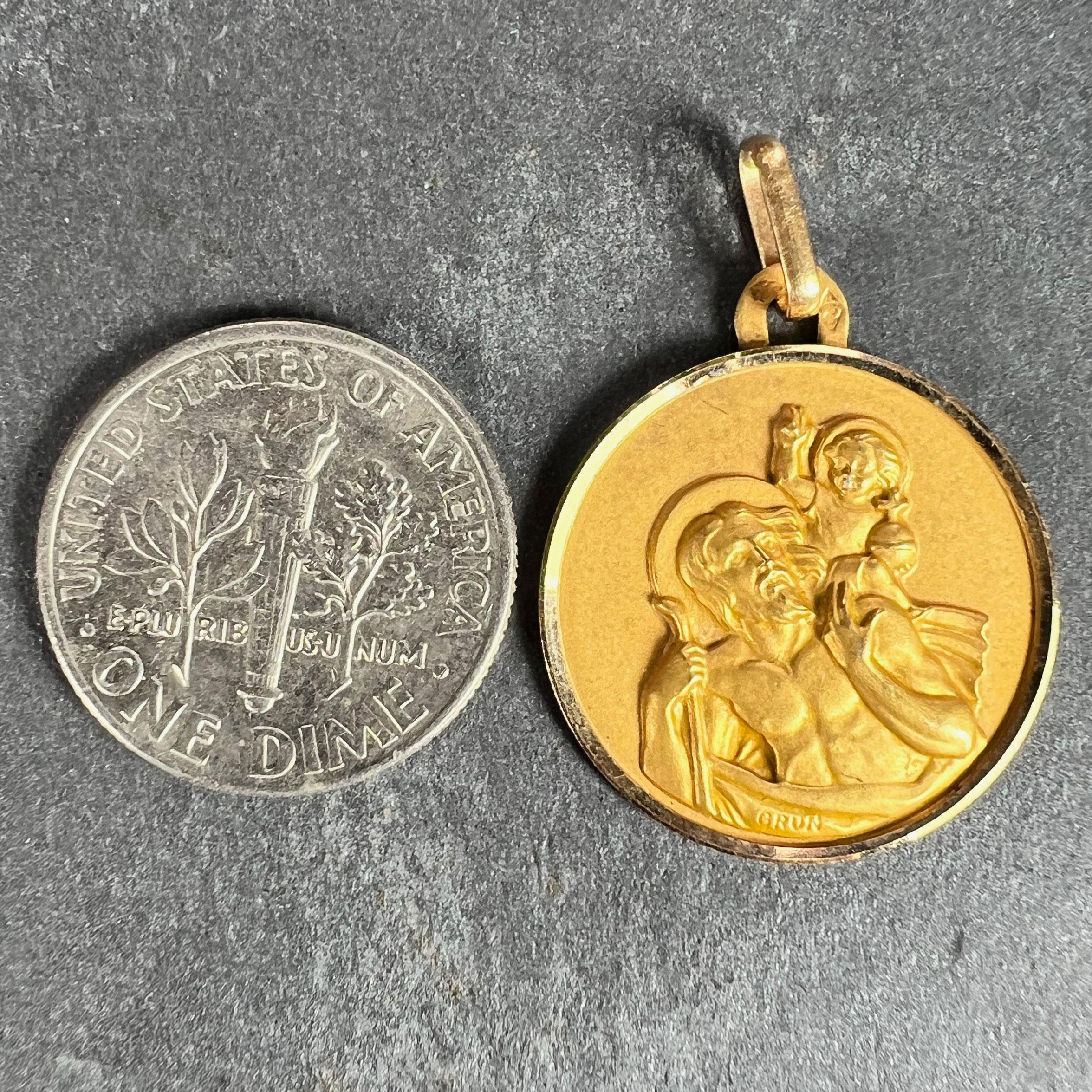 Vintage French Grun St Christopher 18K Yellow Gold Charm Pendant 6