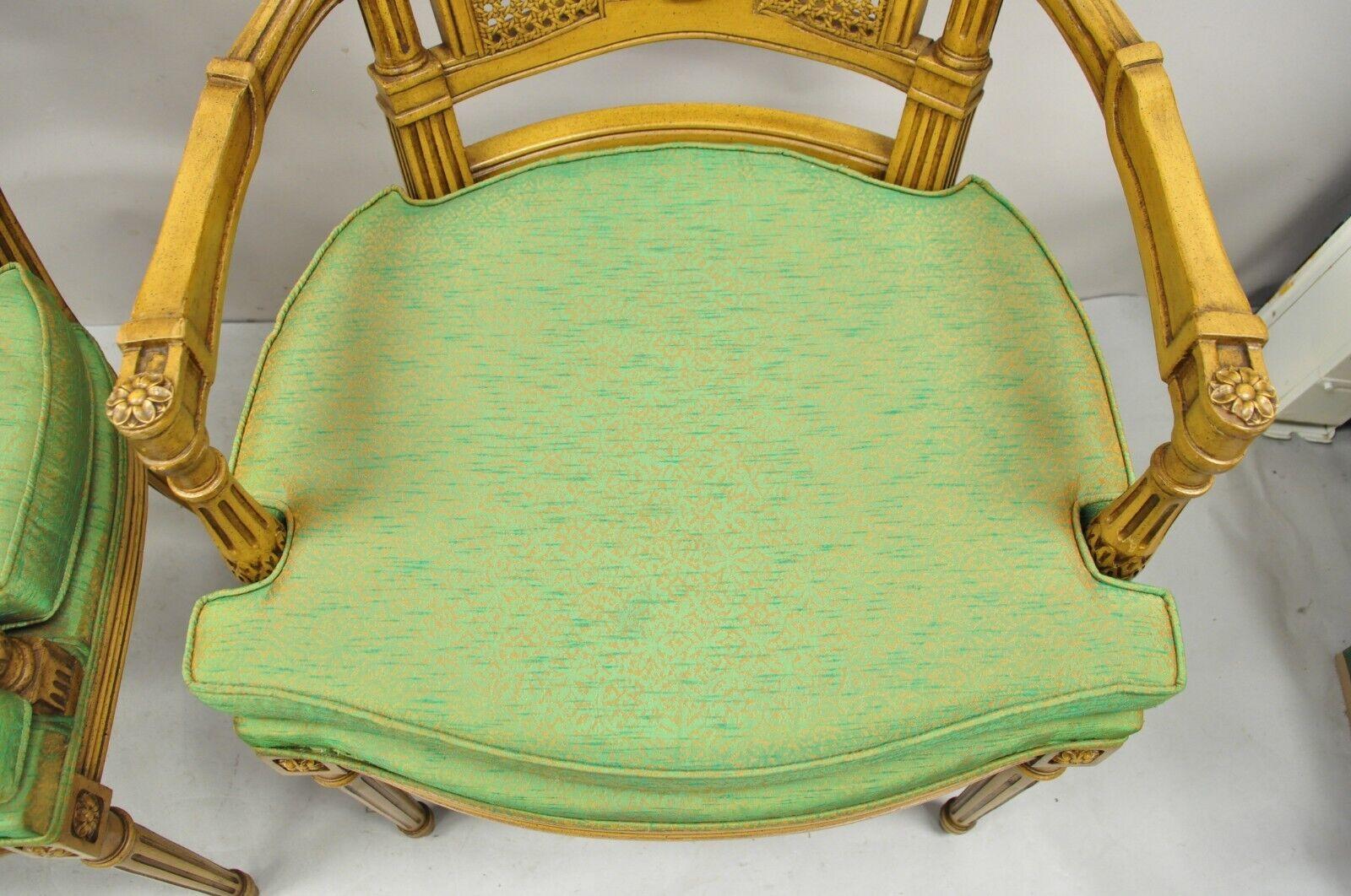 Paire de grandes chaises à dossier canné sculptées A Link, Vintage French Hollywood Regency en vente 3