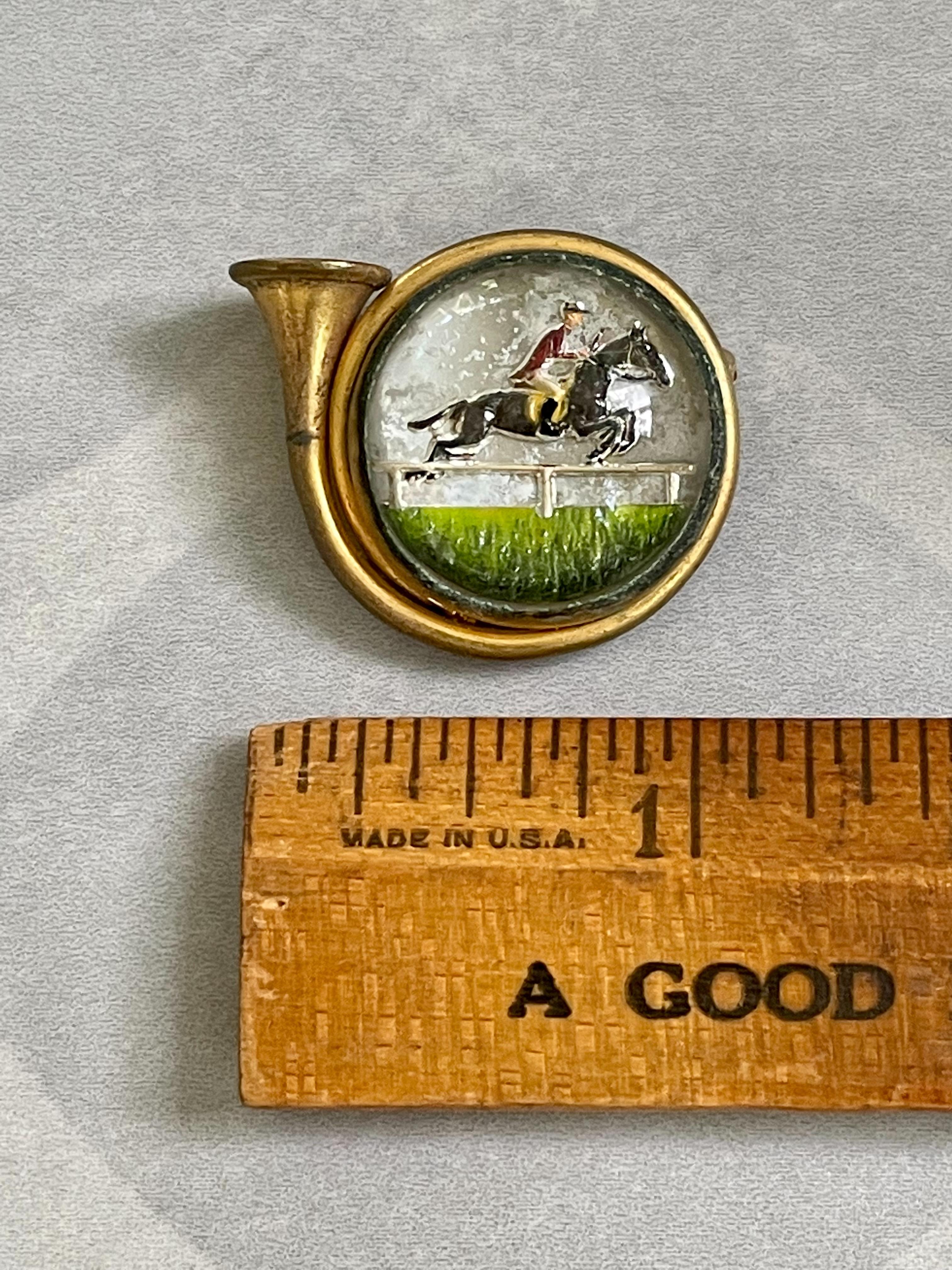 Vintage French Horn Reverse Painted Essex Crystal Brooch Pin with Horse, Rider For Sale 3