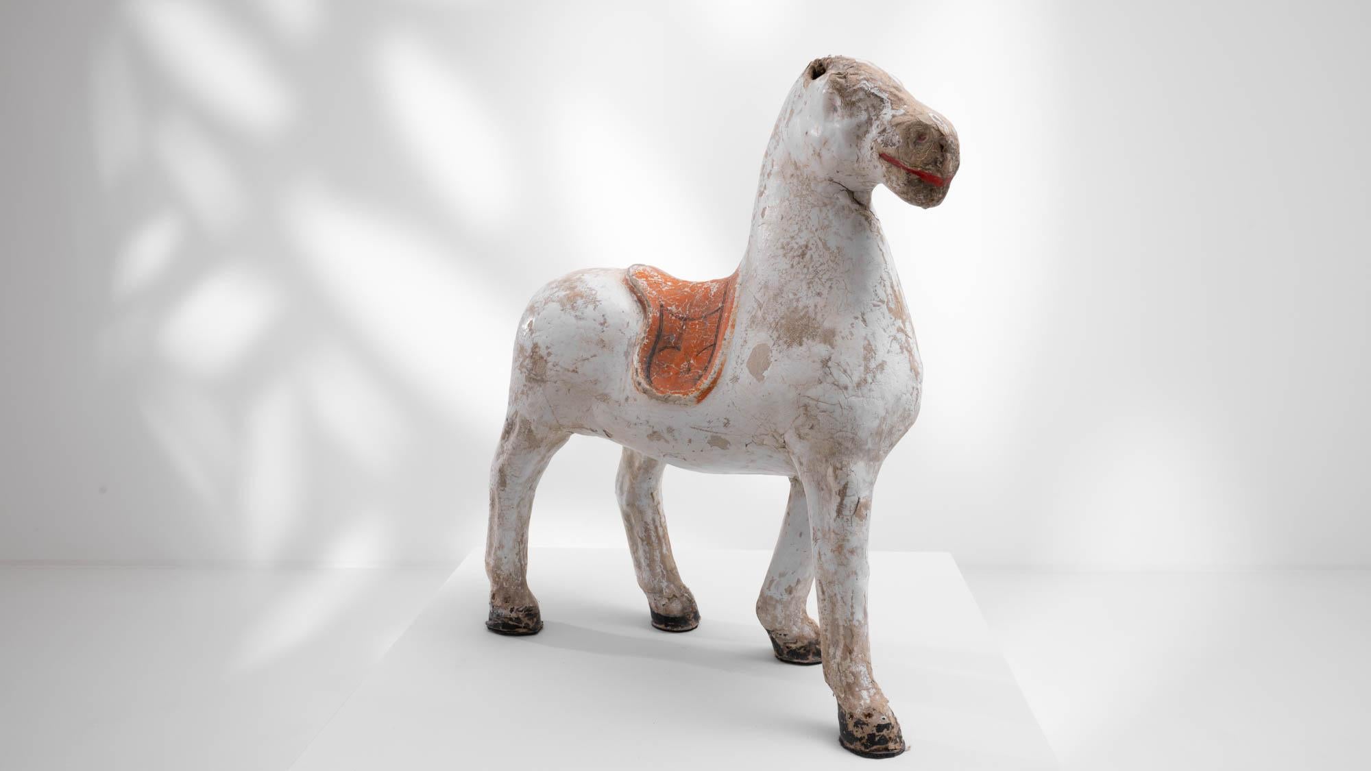 Französische Pferdskulptur im Vintage-Stil (Gips) im Angebot