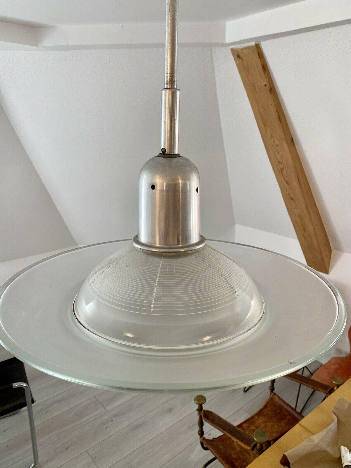 Vintage French Industrial Ceiling Light from Holophane, circa 1940/1950 In Good Condition For Sale In Saint-Ouen, FR