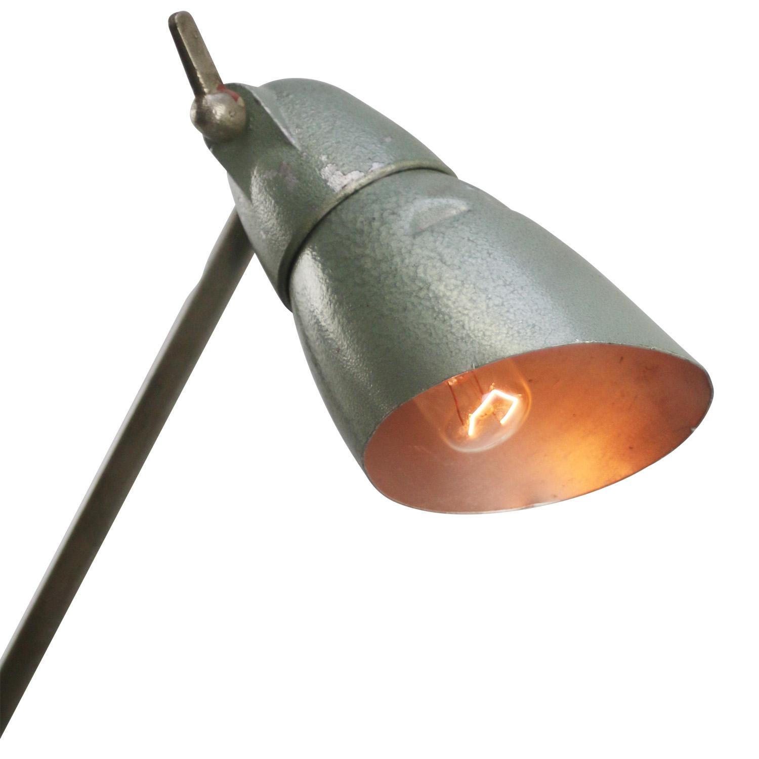 Industrial table / work light ‘Pfaff’ with bakelite shade by Lumina, France
Including plug and switch in base

Available with UK / US plug

Bulb holder : B15 

Priced per individual item. All lamps have been made suitable by international standards