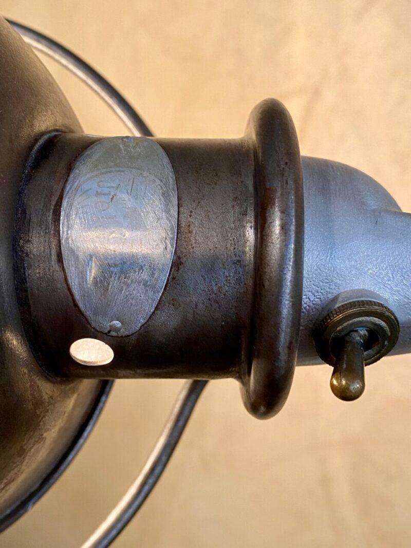 Lampadaire industriel standard français vintage, Jieldé Bon état - En vente à Copenhagen K, DK