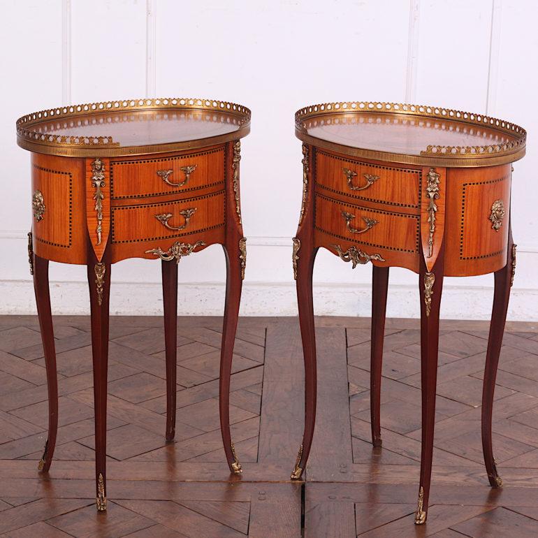 Vintage French Inlaid Kingwood Oval Nightstands In Good Condition In Vancouver, British Columbia