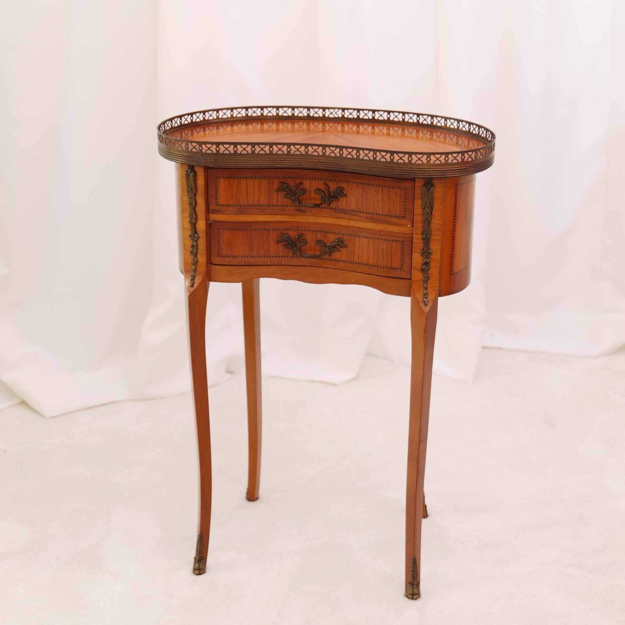 Vintage french side tables in style of Louis XV

very good condition with slight signs of use and patina.
approx - 1960s