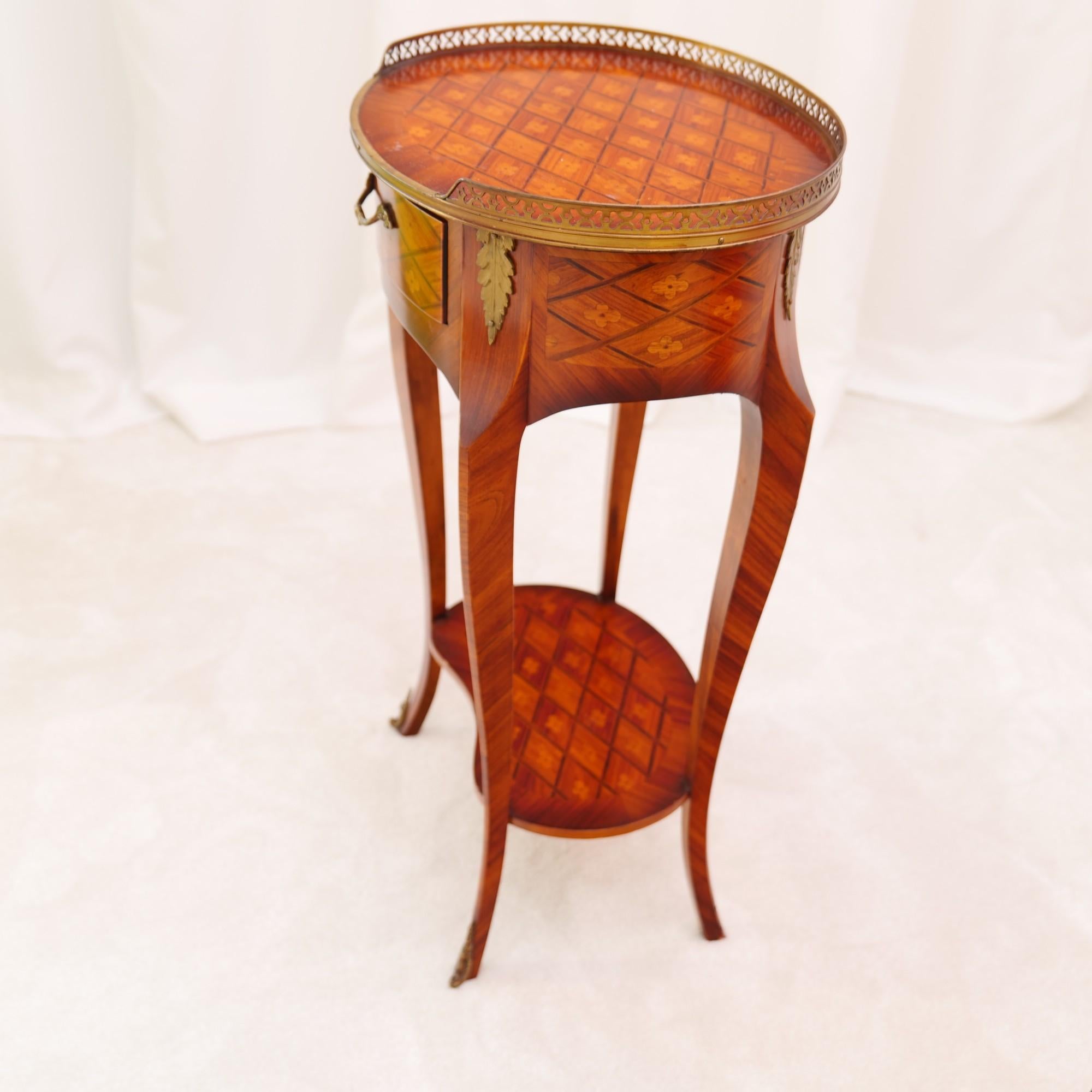 Mid-20th Century vintage french inlaid rosewood side table in style of Louis XV For Sale