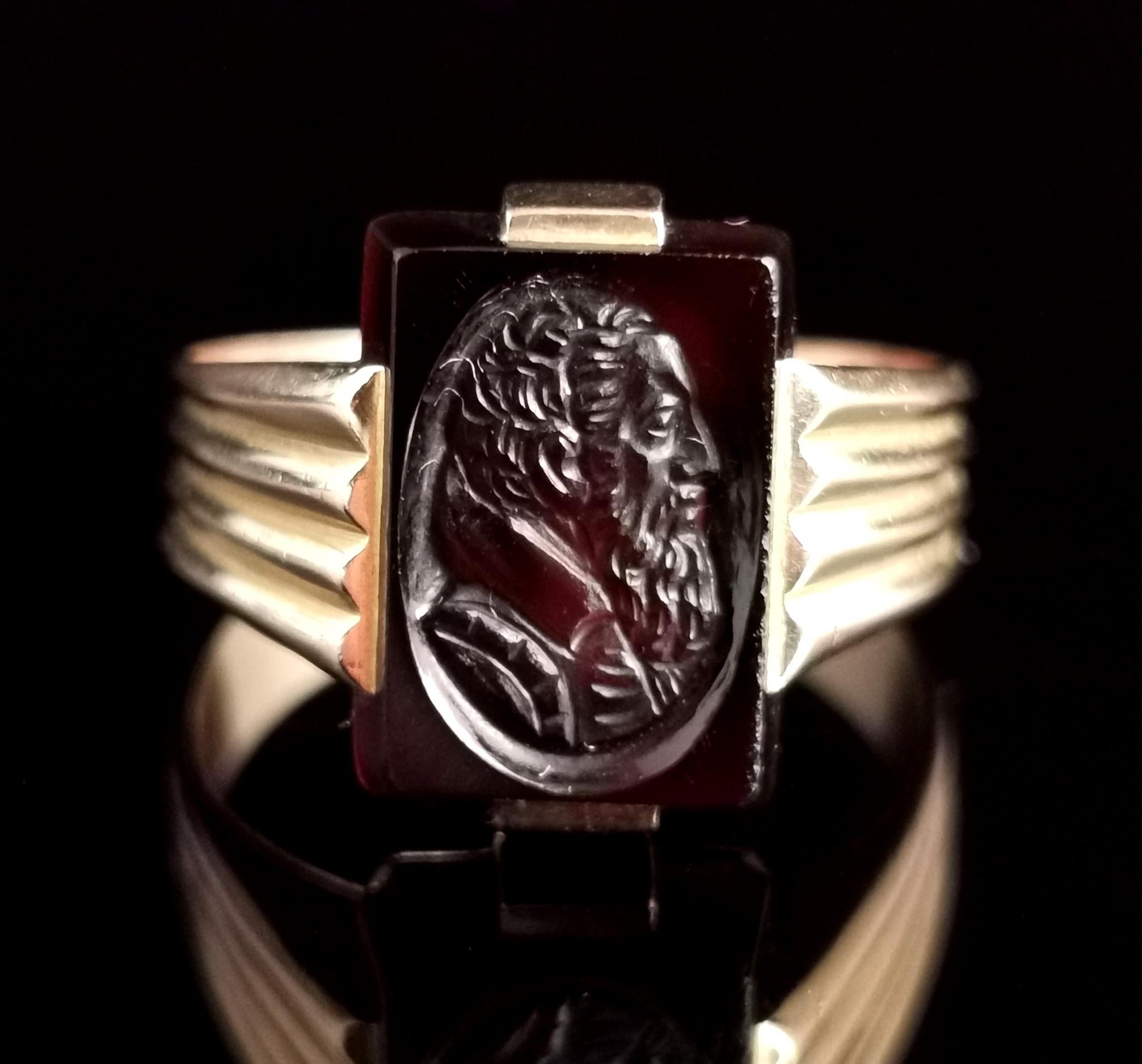 Vintage French Intaglio Ring, 9k Yellow Gold, c1940s 5