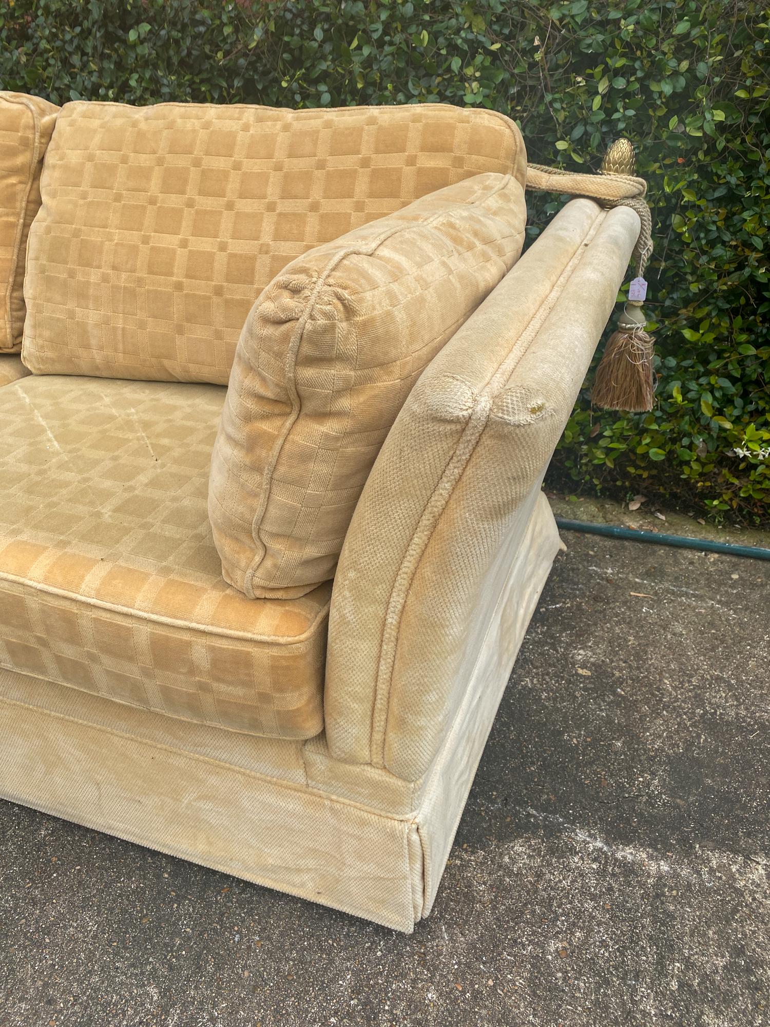 Vintage French Ivory Velvet Canapé Sofa with Adjustable Arms and Brass Finials In Good Condition In Houston, TX