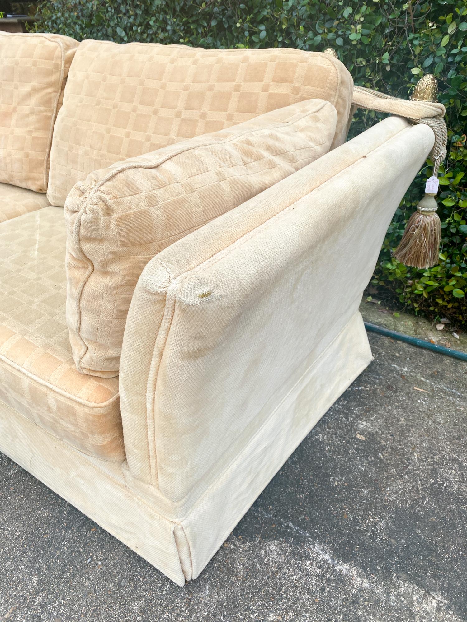 Late 20th Century Vintage French Ivory Velvet Canapé Sofa with Adjustable Arms and Brass Finials