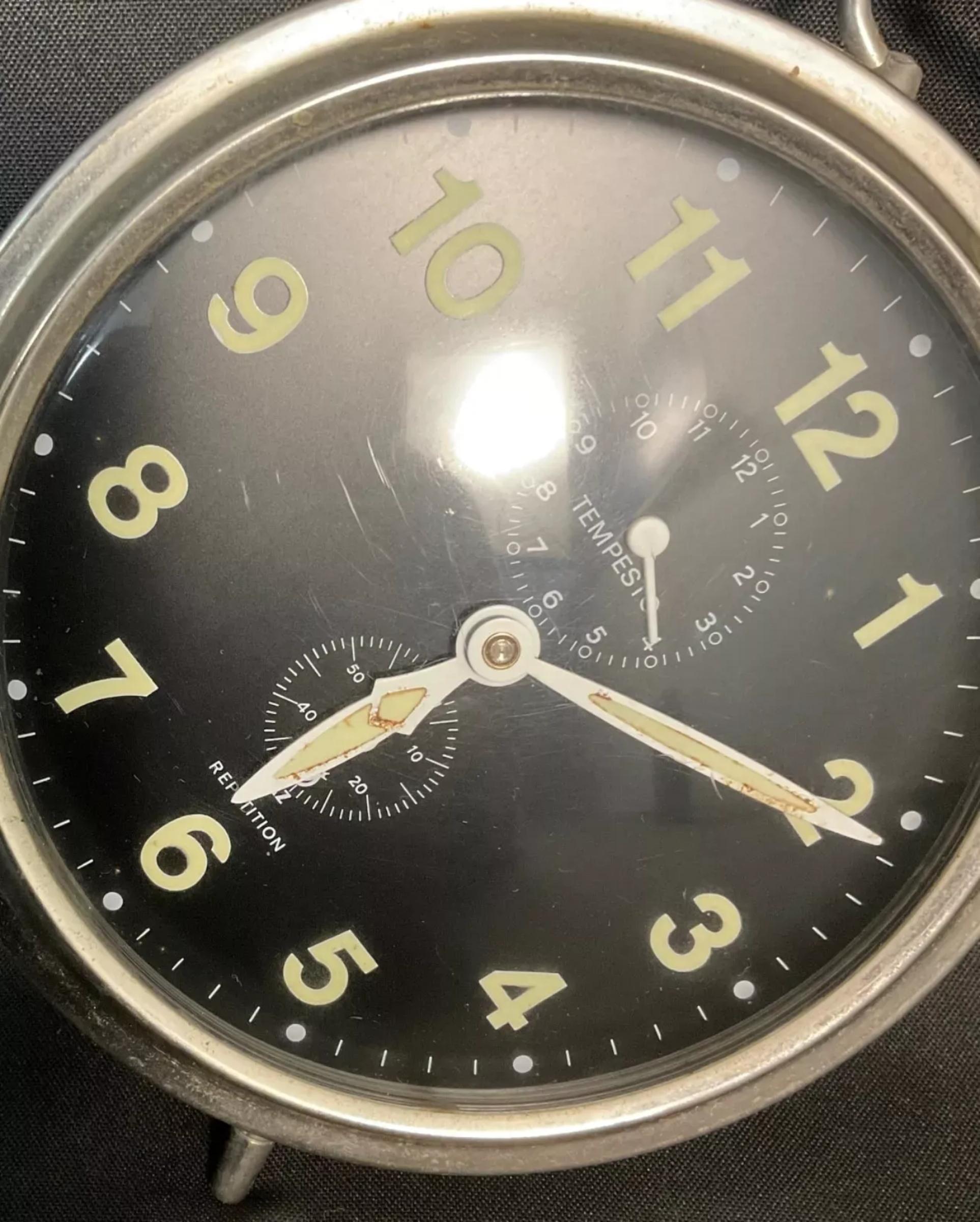 Vintage French JAZ Mechanischer Wecker, Metall, Repetitionsfunktion - 2Y613 (Französisch) im Angebot