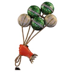 Épingle vintage française Jean Thierry Bondt en or jaune 18 carats avec ballon, diamant et corail