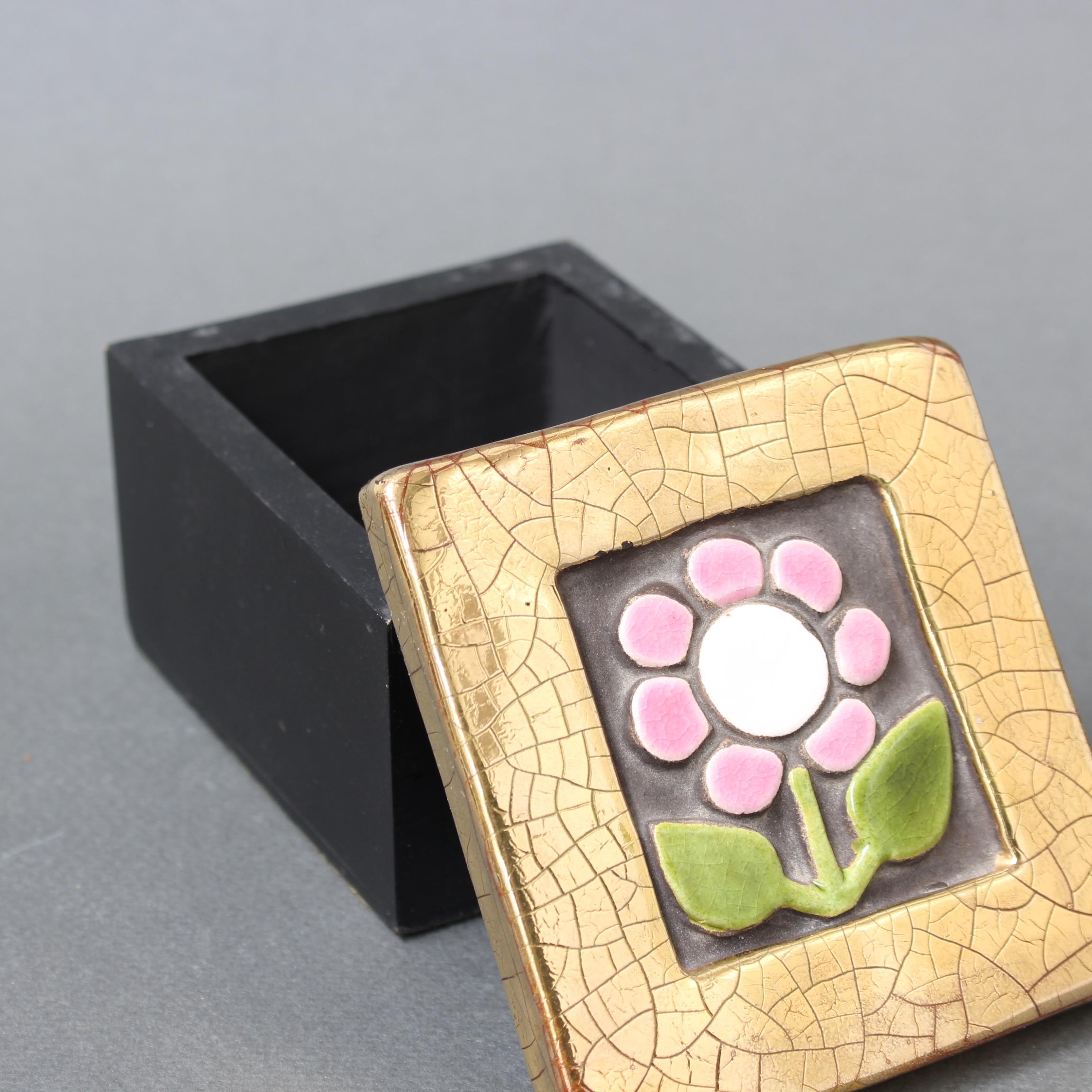 Vintage French Jewellery Box with Decorative Ceramic Lid by Mithé Espelt  For Sale 8