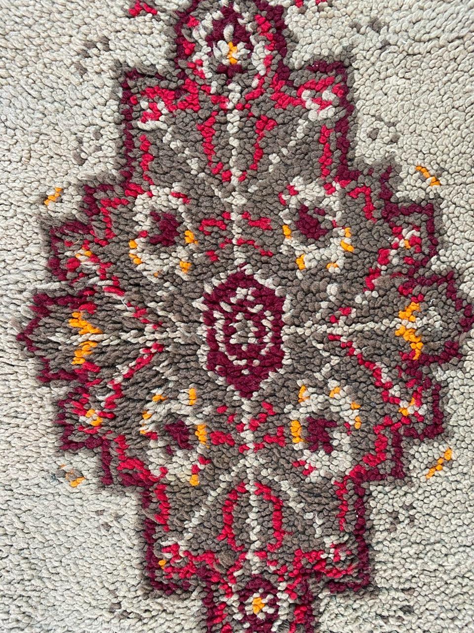 Vintage French Knotted Cogolin Rug In Good Condition For Sale In Saint Ouen, FR