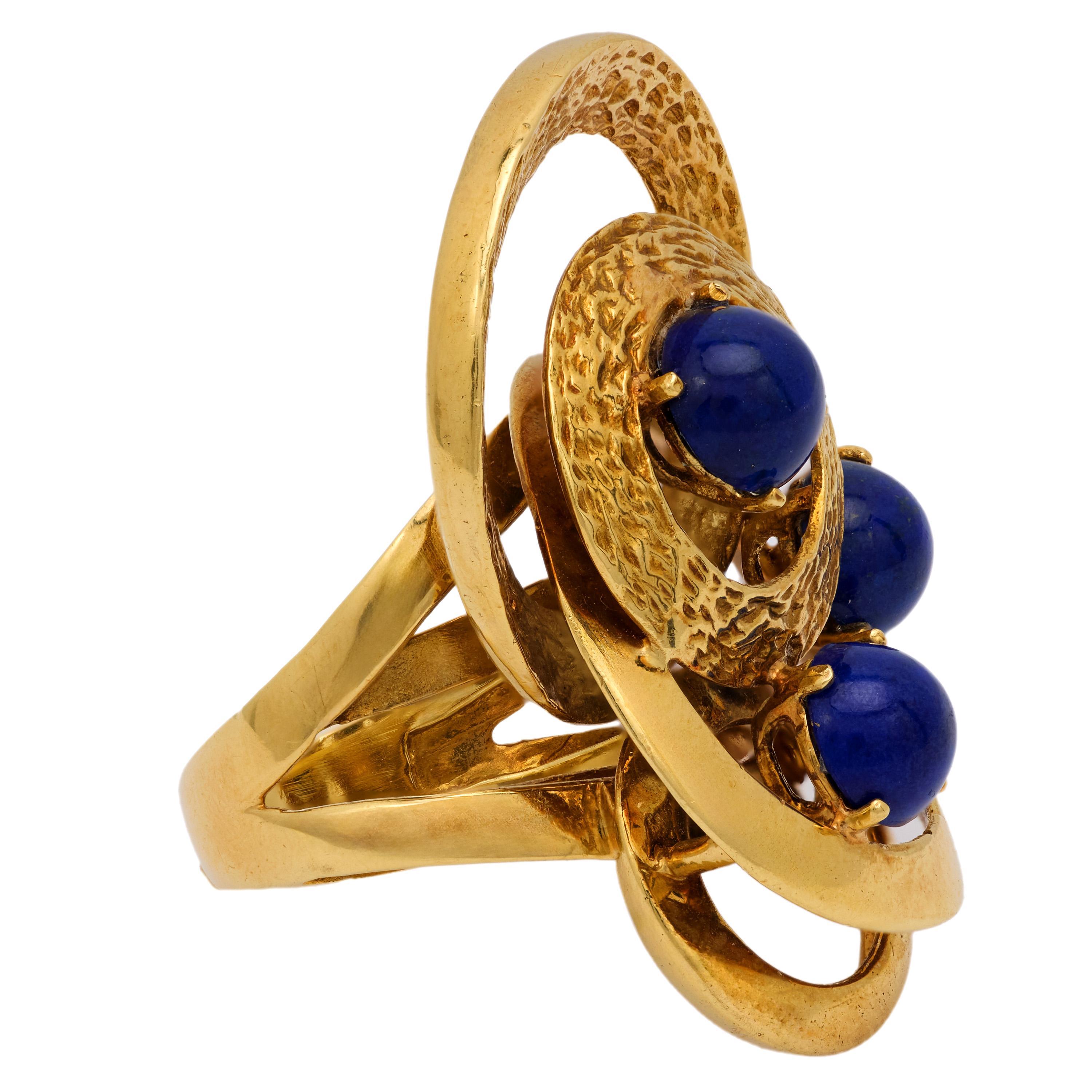 Bague de cocktail vintage en lapis-lazuli français et or jaune 18 carats Bon état - En vente à Beverly Hills, CA