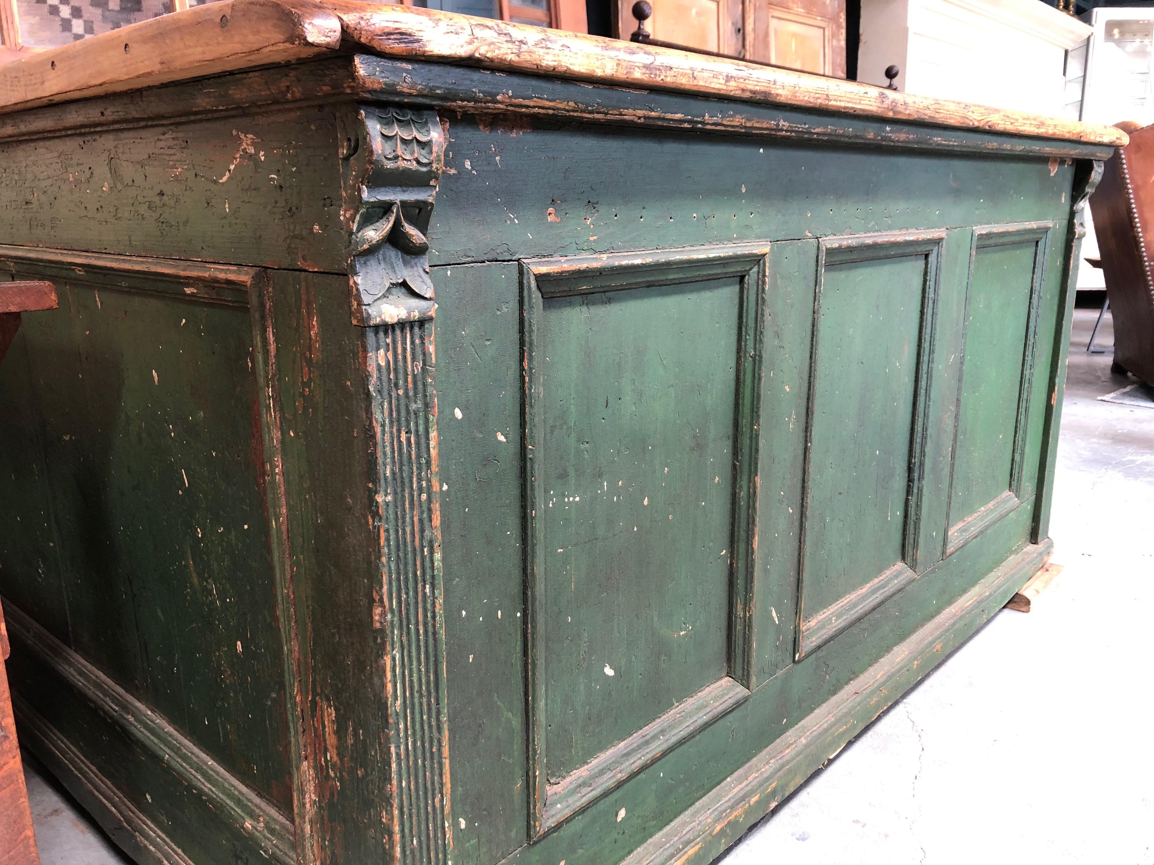 Vintage French Large Desk In Good Condition For Sale In Los Angeles, CA