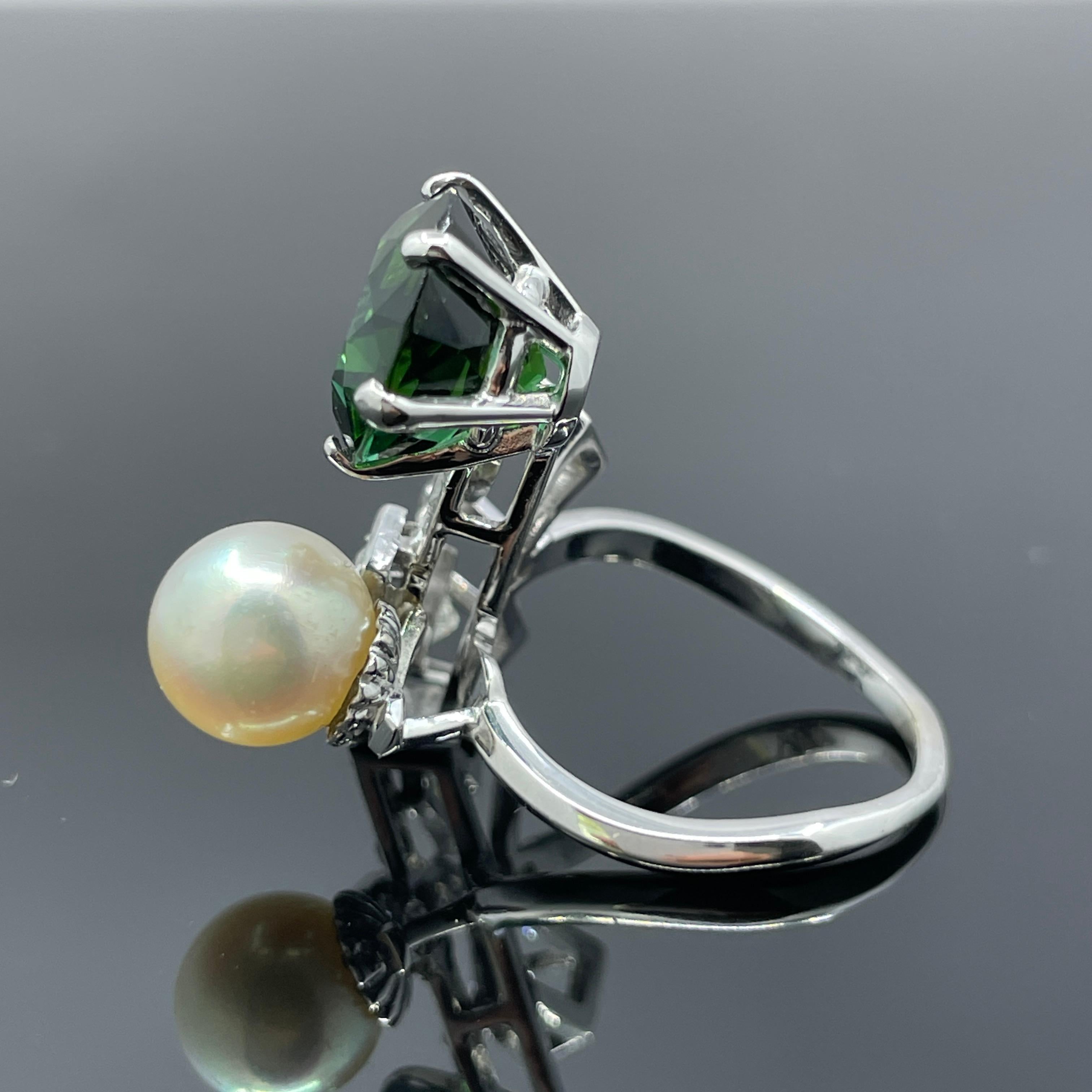 Tourmalina francesa vintage Art Decó tardía, diamante y perla Akoya 18k 5,06ctw Corte europeo antiguo en venta
