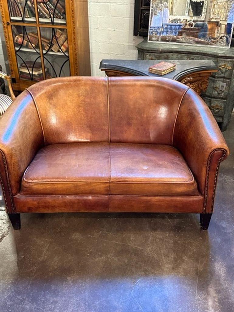 Vintage French Leather Club Settee In Good Condition For Sale In Dallas, TX
