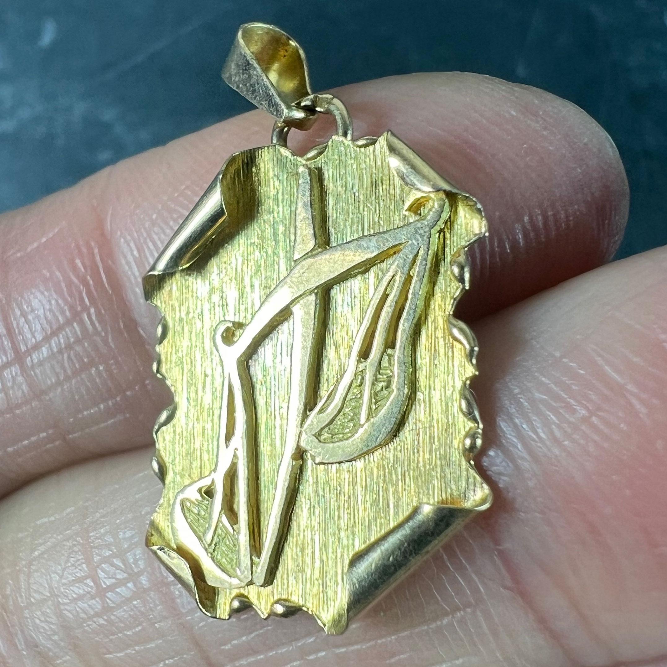 Rotolo della Bilancia francese d'epoca  Ciondolo a forma di charme in oro giallo 18 carati Zodiac in vendita 2