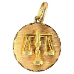 Vintage French Libra Starsign Zodiac 18K Yellow Gold Charm Medal Pendant