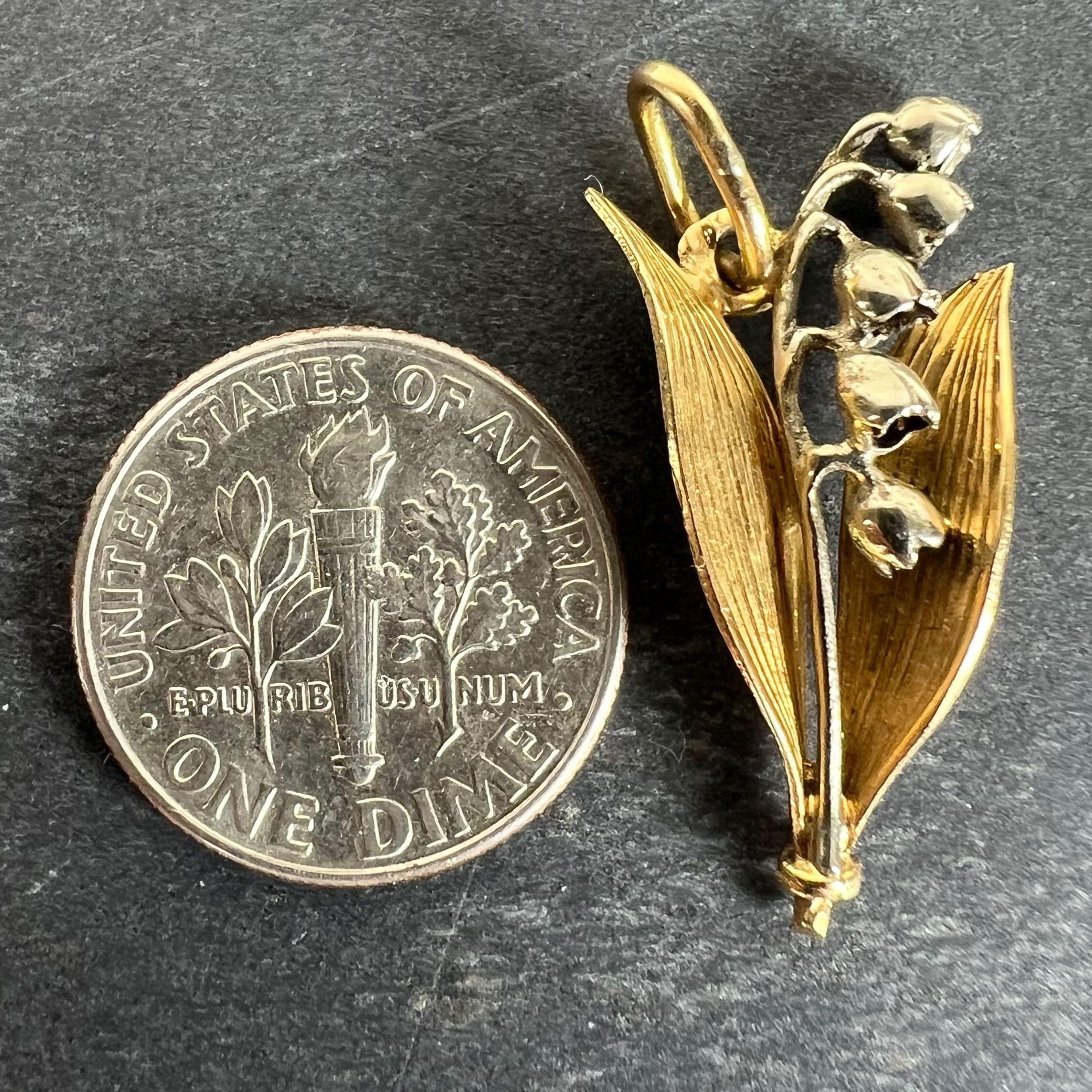 Pendentif à breloques en or blanc et jaune 18K avec fleur de muguet vintage français en vente 6